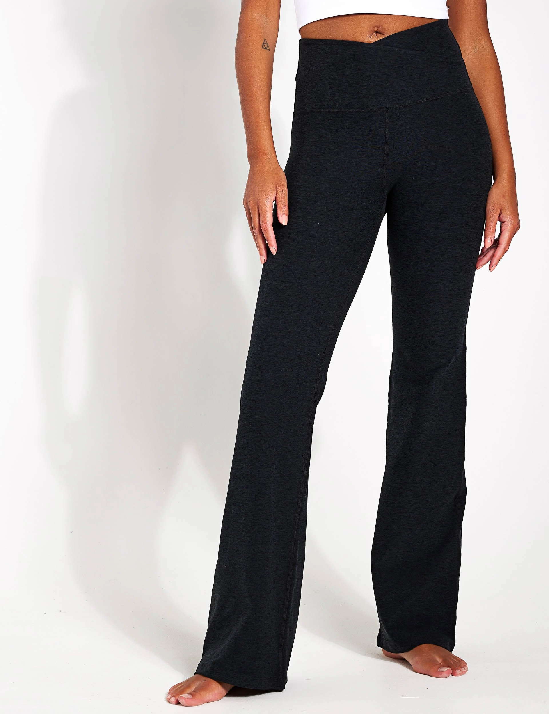 Quick Evaporate Technology Gusseted Crotch Design Spacedye At Your Leisure Bootcut Pant - Darkest Night