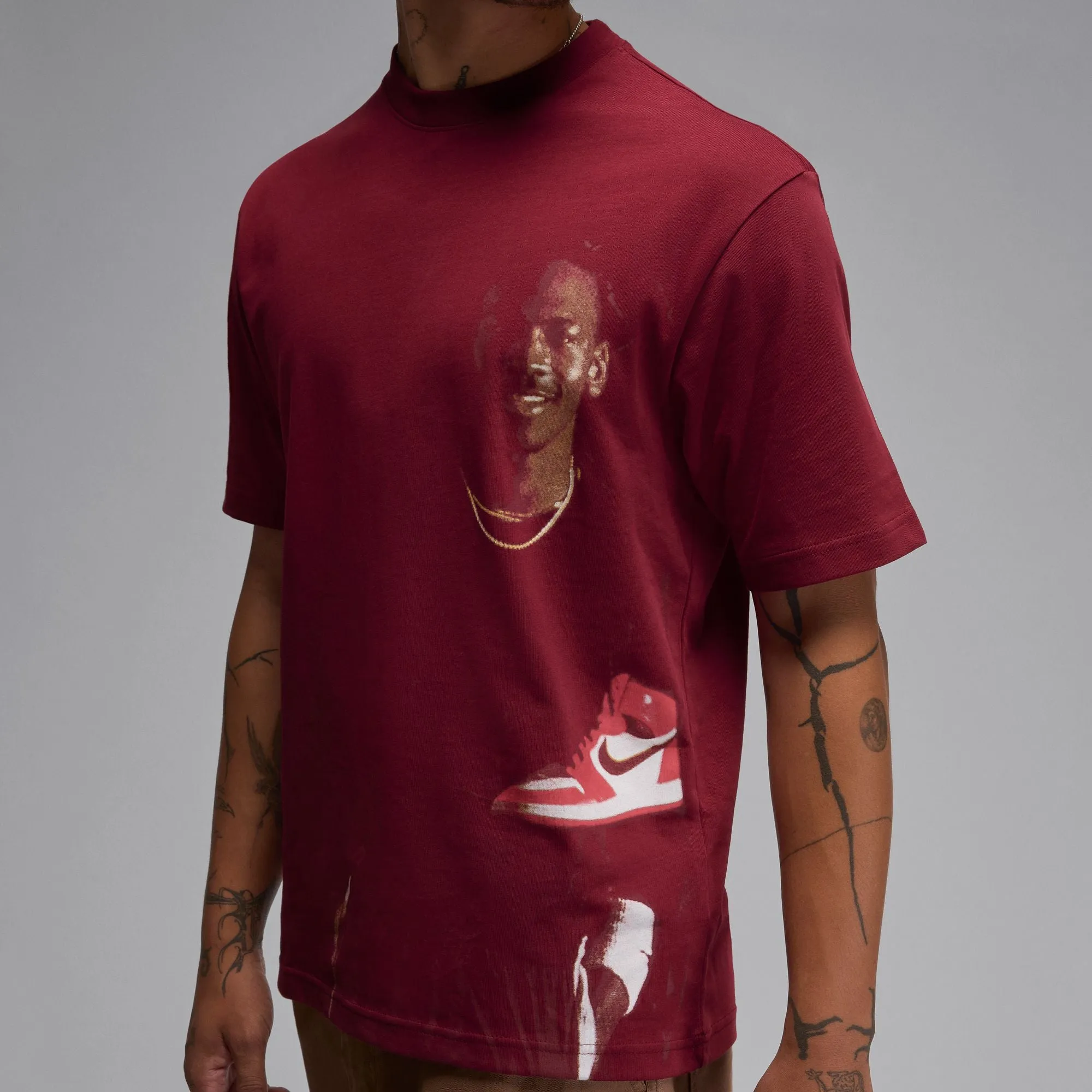 Jordan Men??s Crew Neck T-Shirt (Team Red) All weather Euro Mood