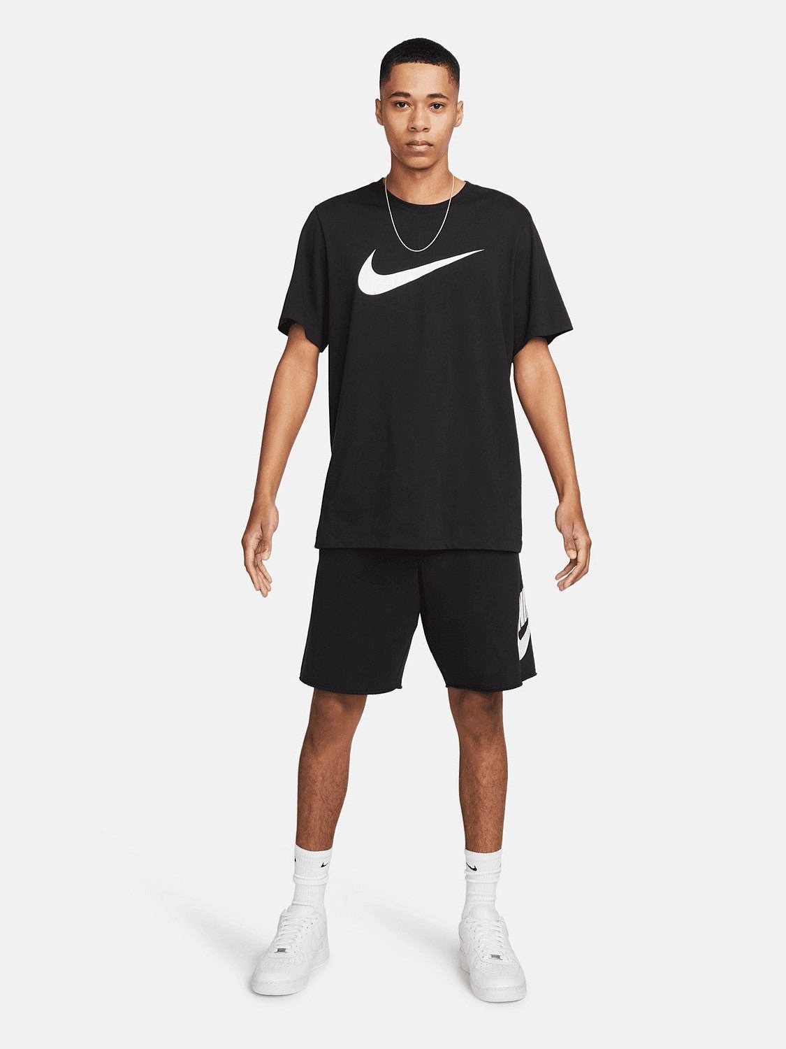 Sportswear Essentials French Terry Alumni Shorts MultiPocket Design