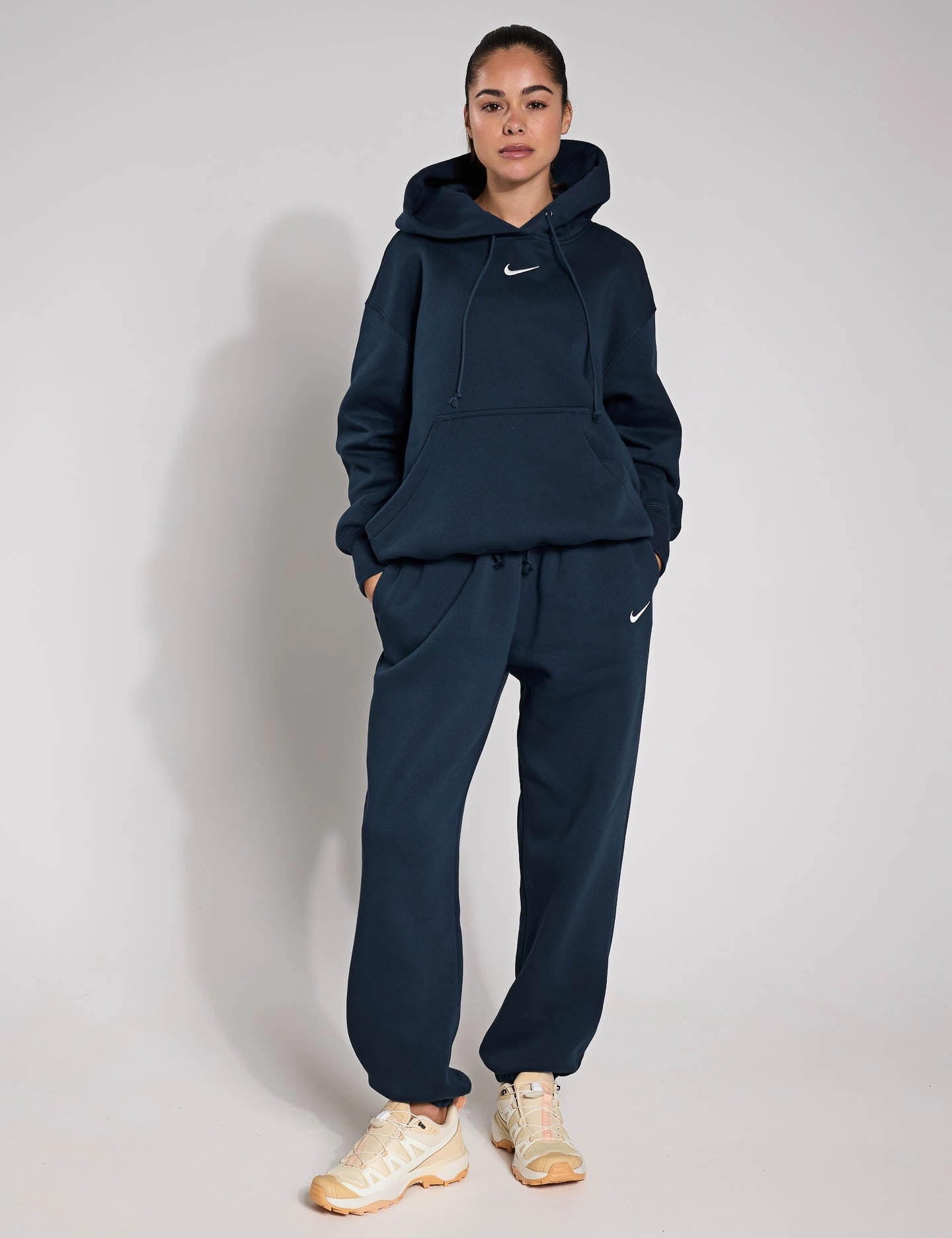 Stretch Waist Expansion Sportswear Phoenix Fleece Oversized Sweatpants - Armory Navy/Sail