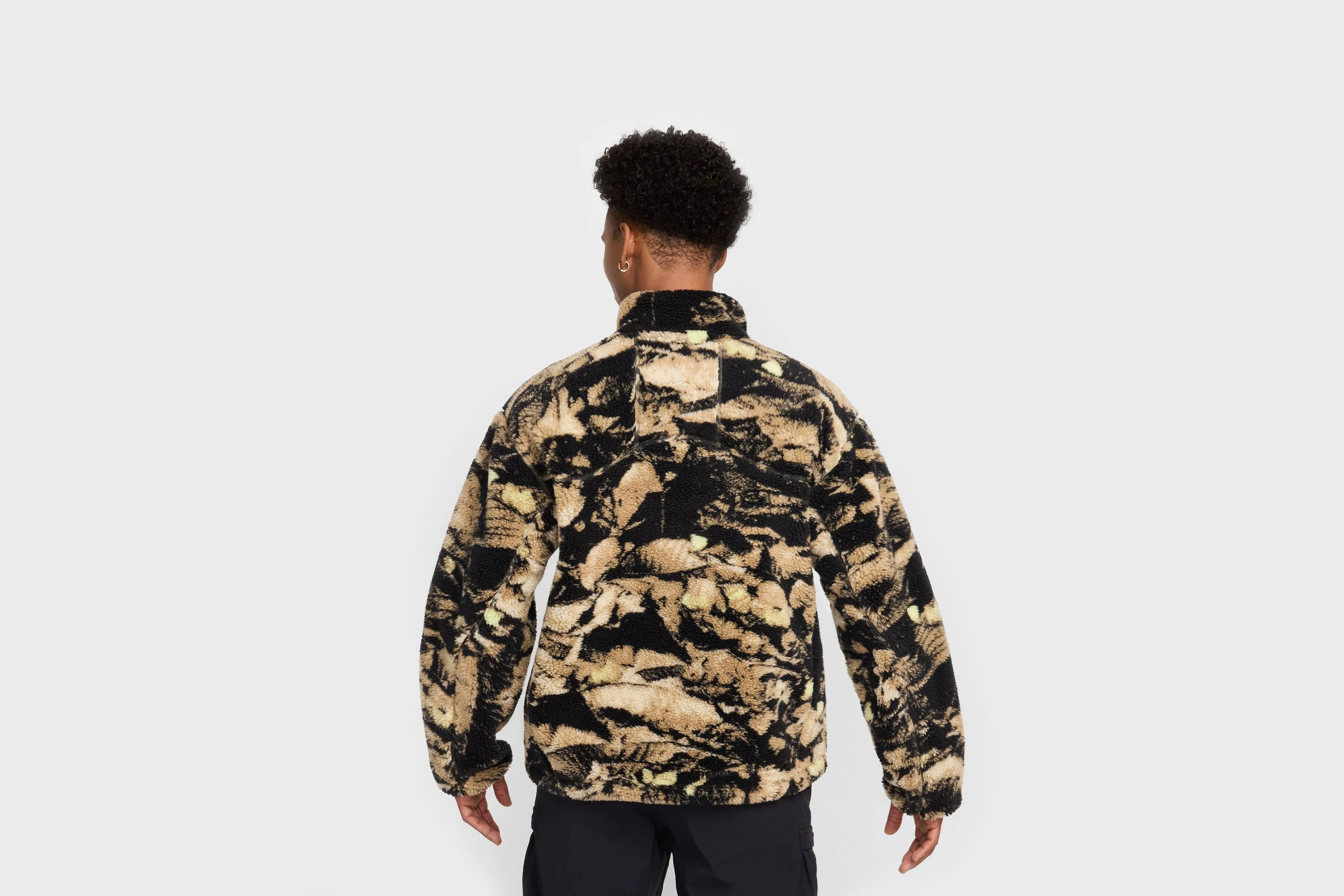 Nike ACG Canwell Glacier Therma-FIT ADV Wind Proof Jacket (Parachute Beige/Summit White) Layered Hem Details