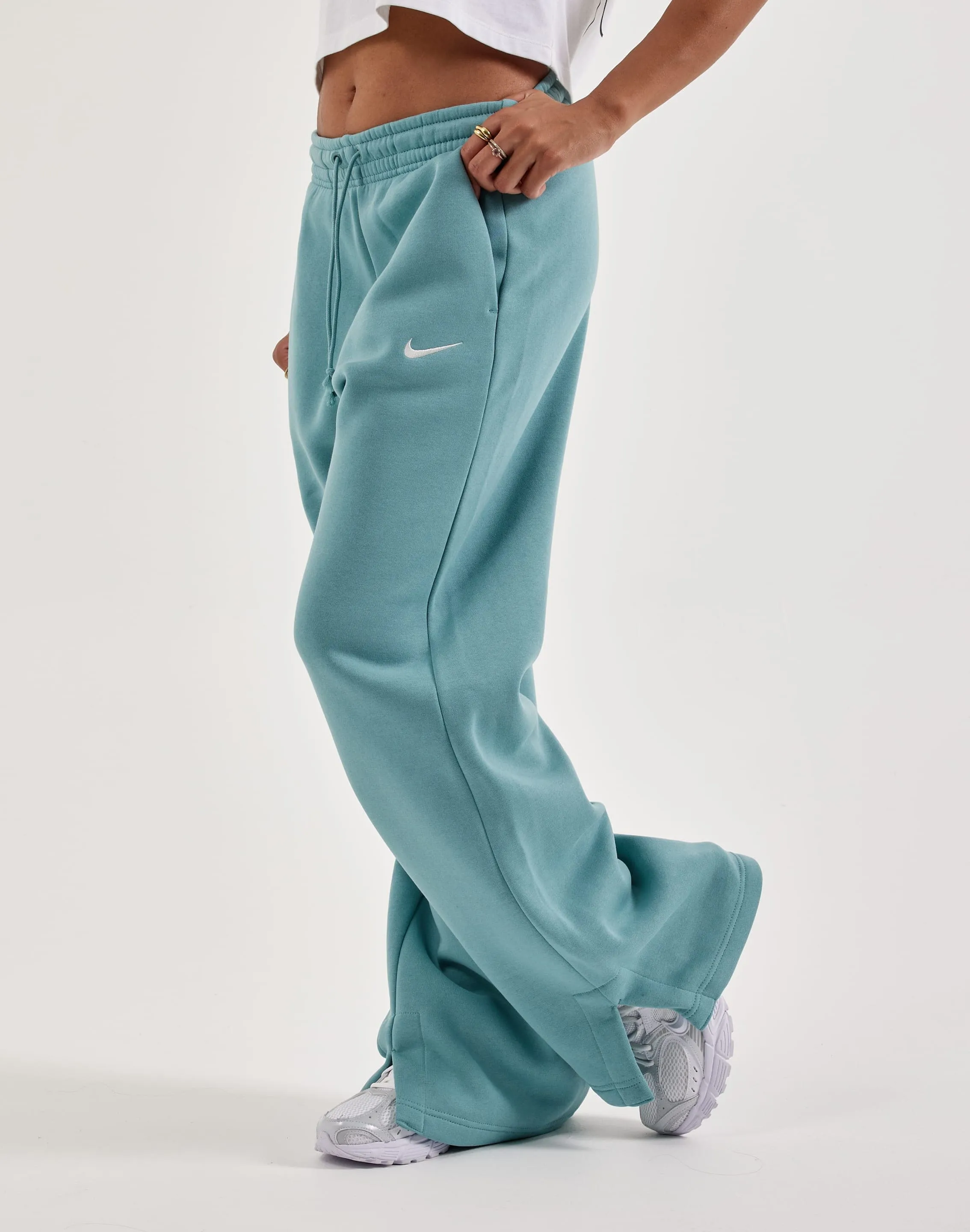 ZeroChafeSeams Nike Phoenix Fleece High-Waisted Sweatpants