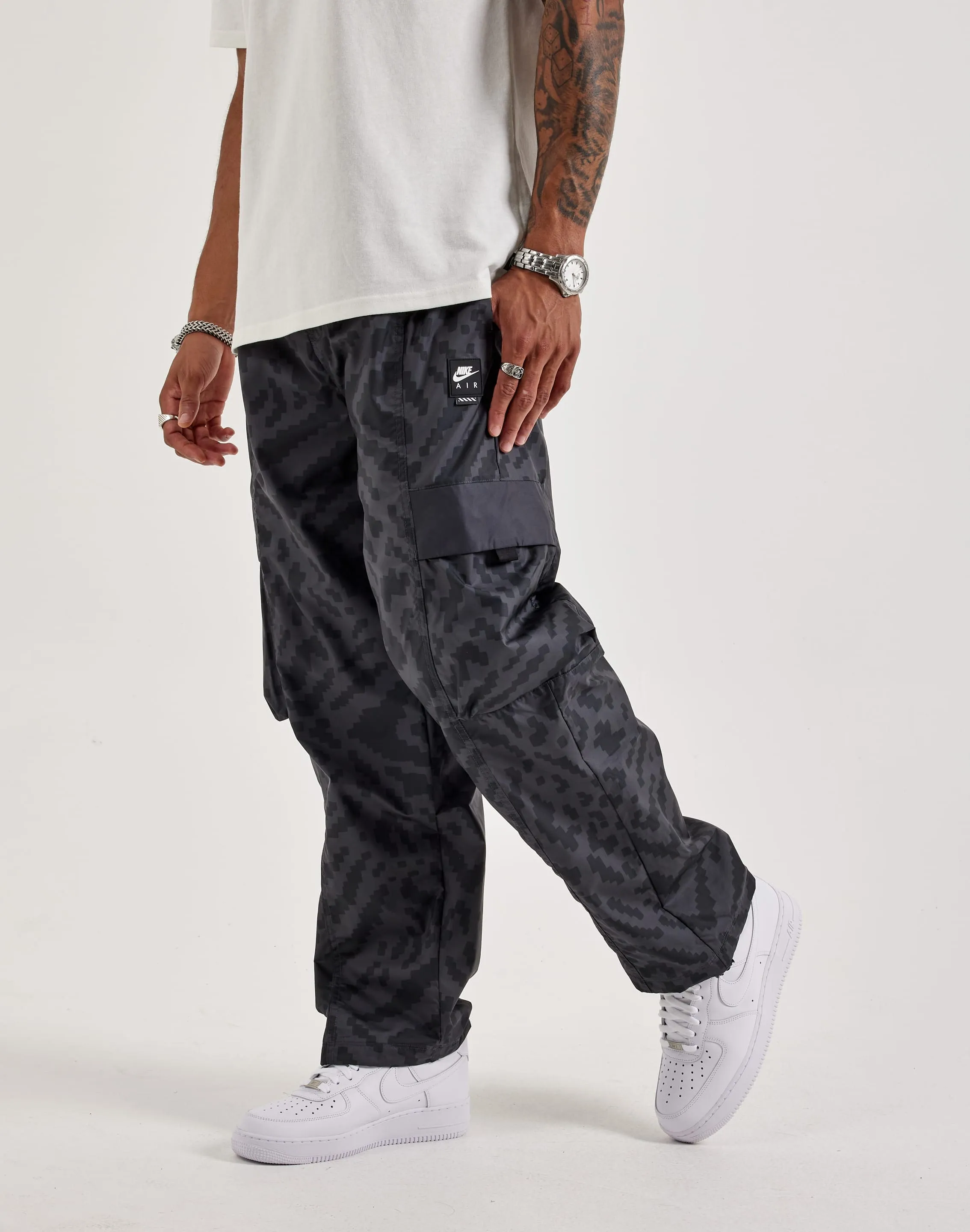 Nike Air Woven Cargo Pants ZeroIrritationLabels LowProfile Design