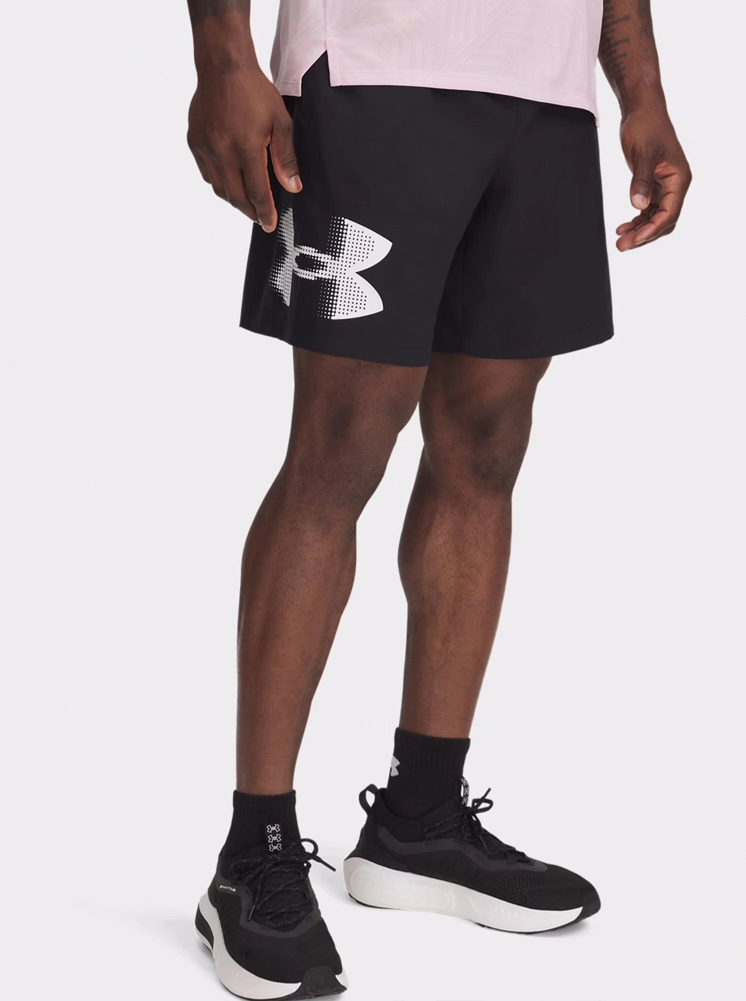 Tech Woven Graphic Shorts music event look Camouflage Style