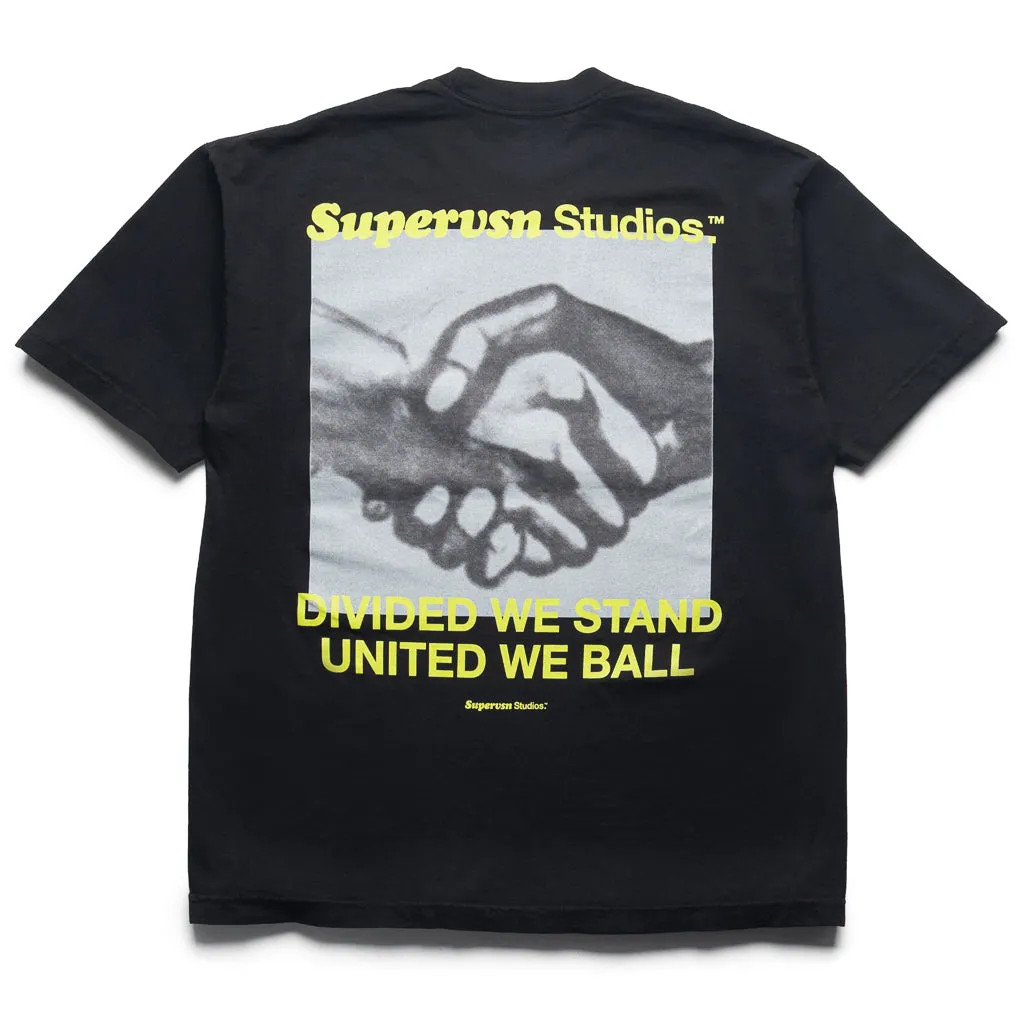 Outerwear pom-pom Supervsn Handshake Tee - Vintage Black