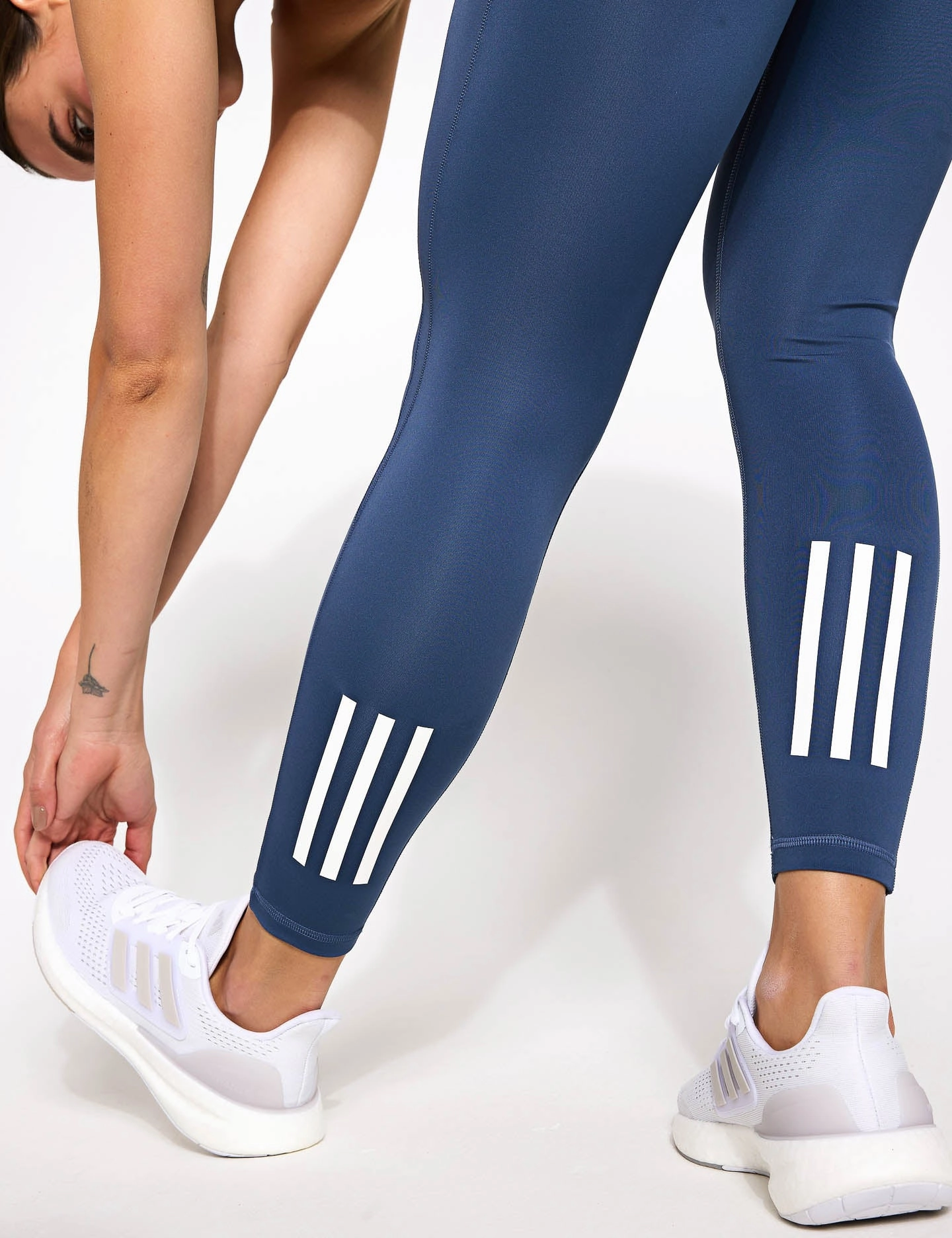 Own the Run 7/8 Leggings - Preloved Ink Smooth Lining Technology