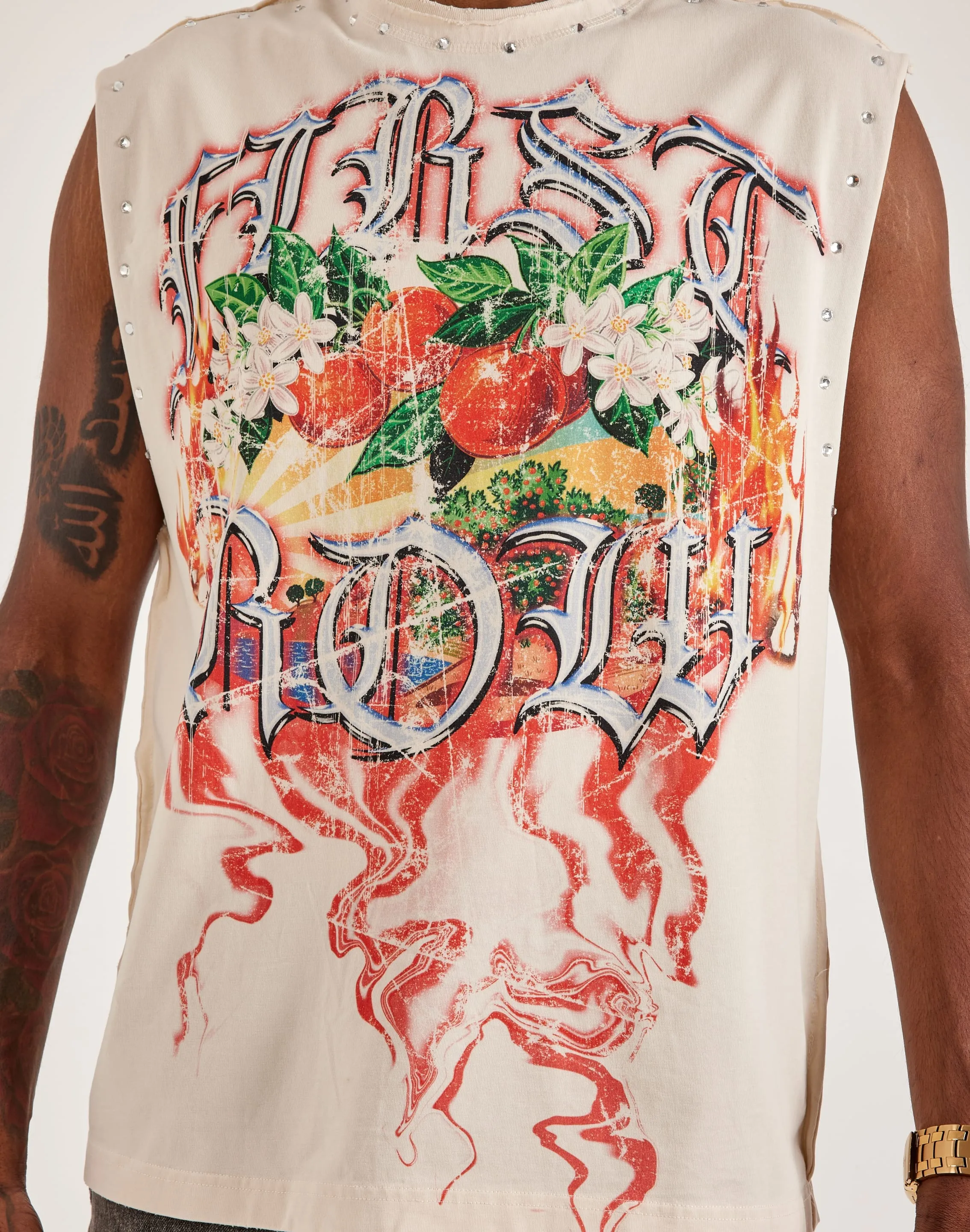 DoubleLayered Structure First Row Sleeveless Tee