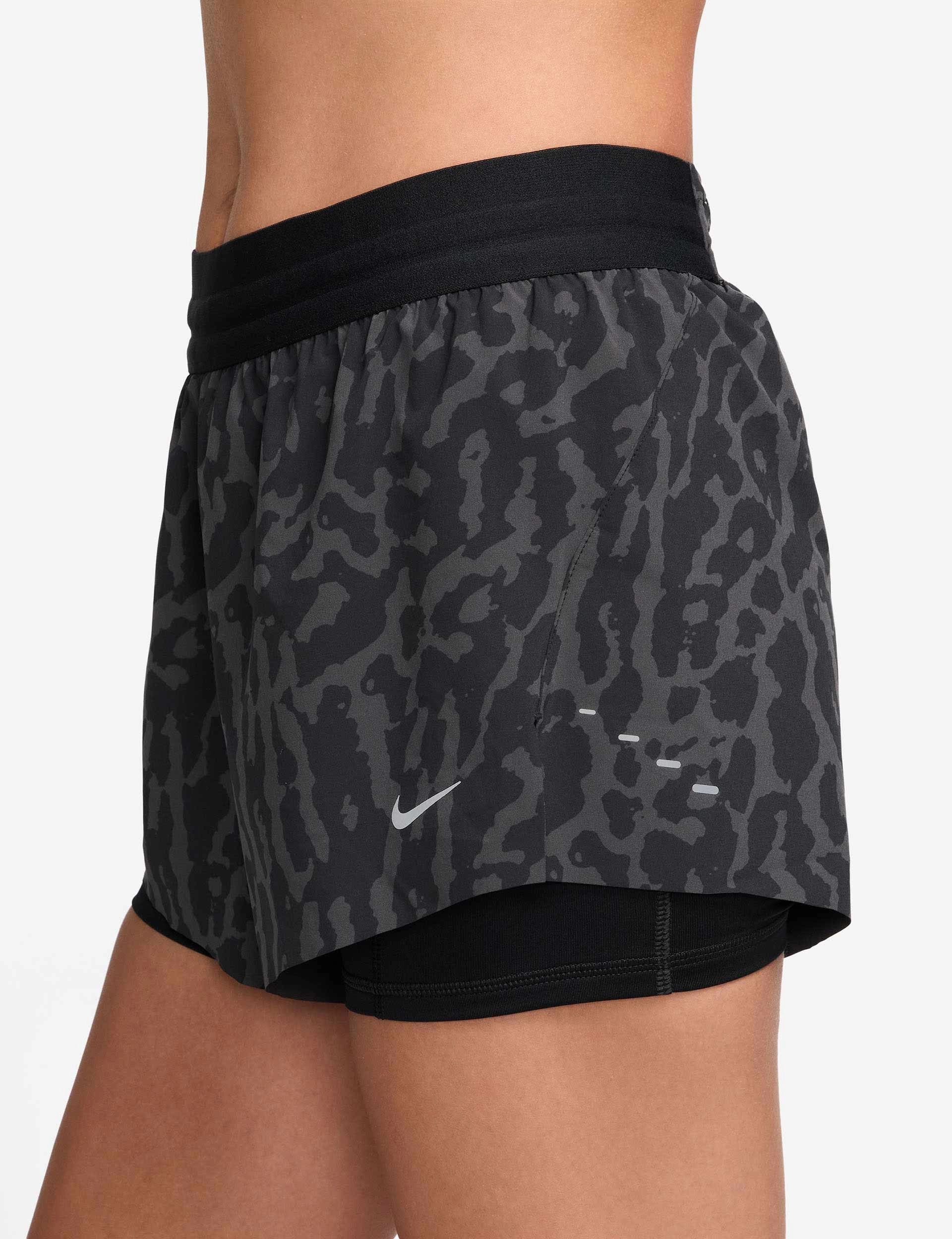 Swift Dri-FIT 2-in-1 Printed Running Shorts - Black/Reflective Silver shorts set