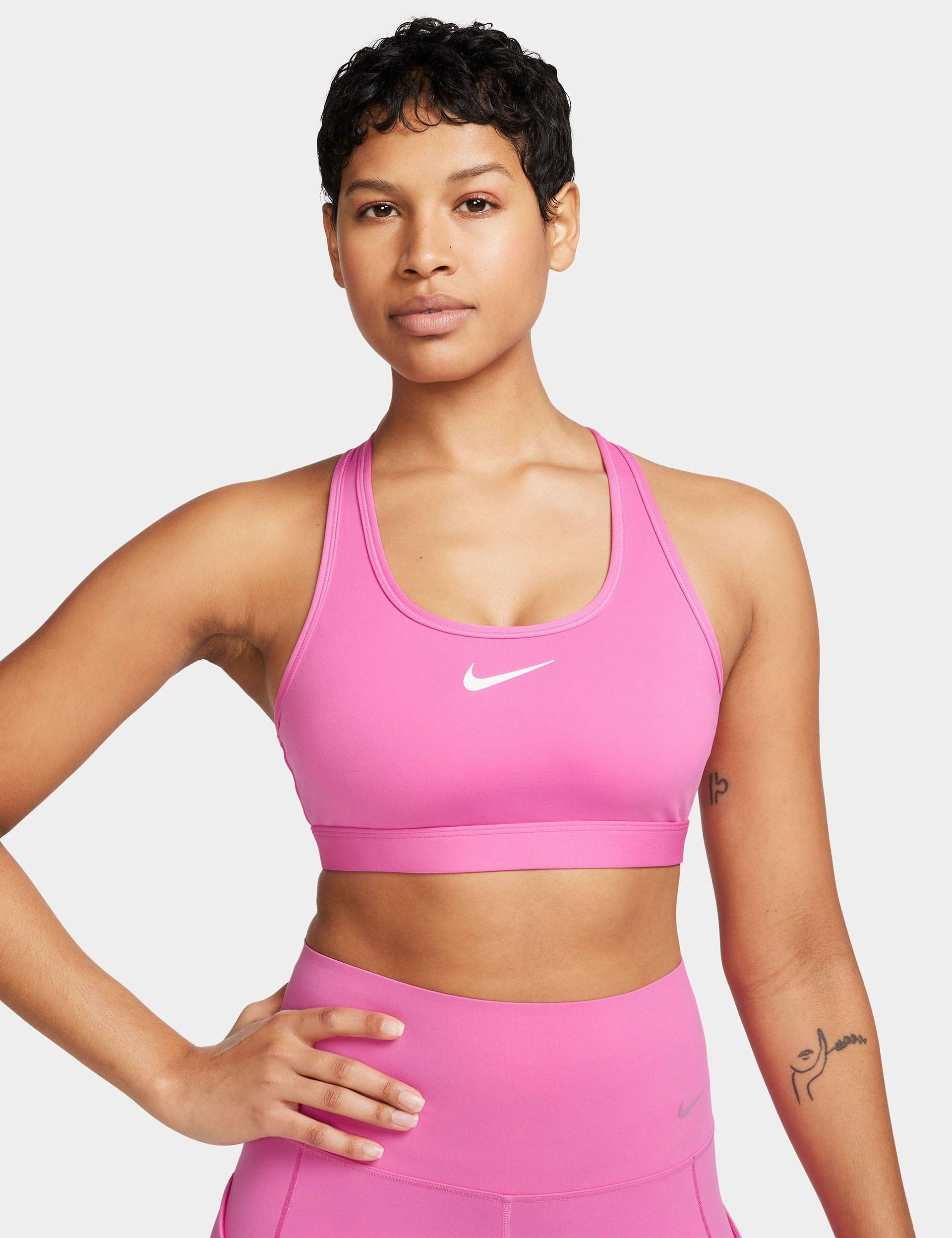 Swoosh Medium Support Bra - Playful Pink/White Full body workouts
