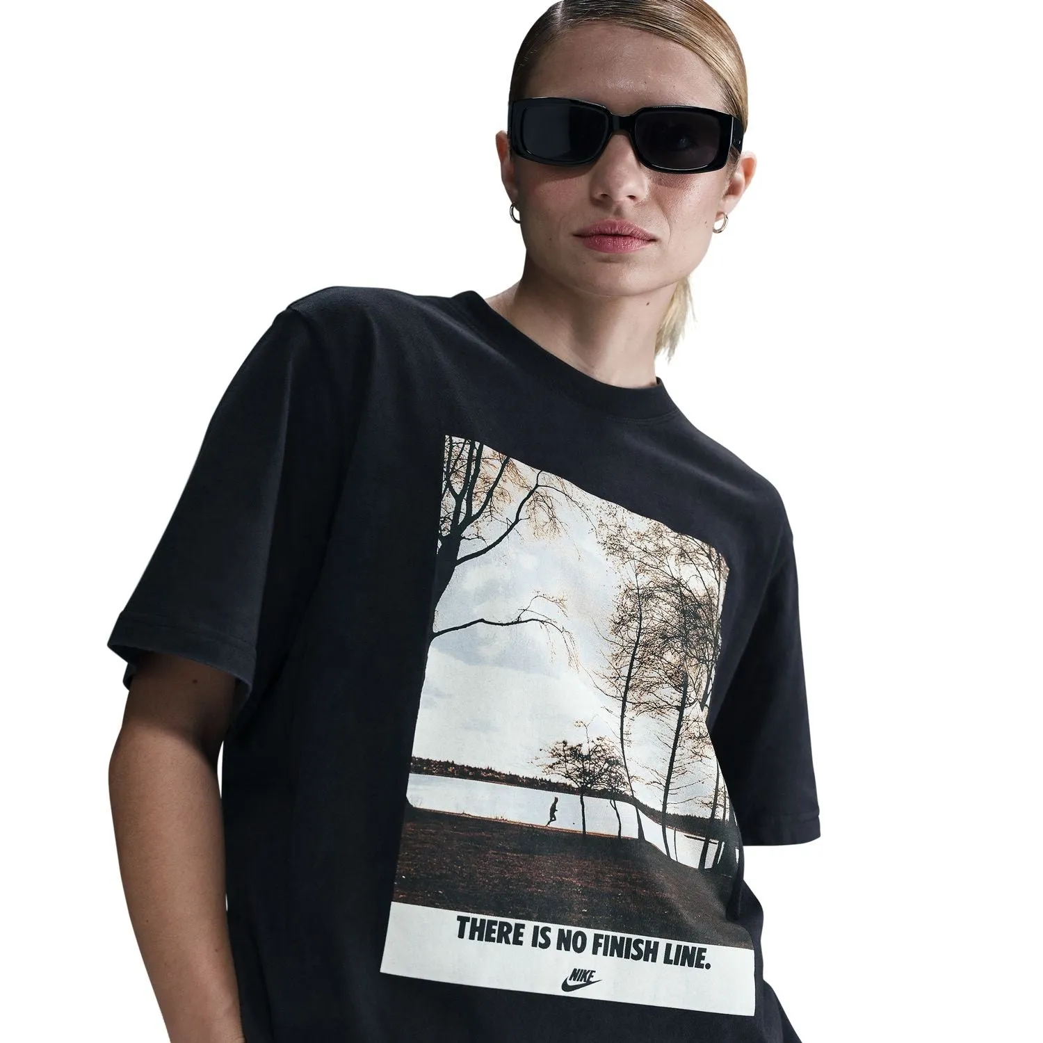 Motion Core Mature Charm Run Photo Tee - Womens