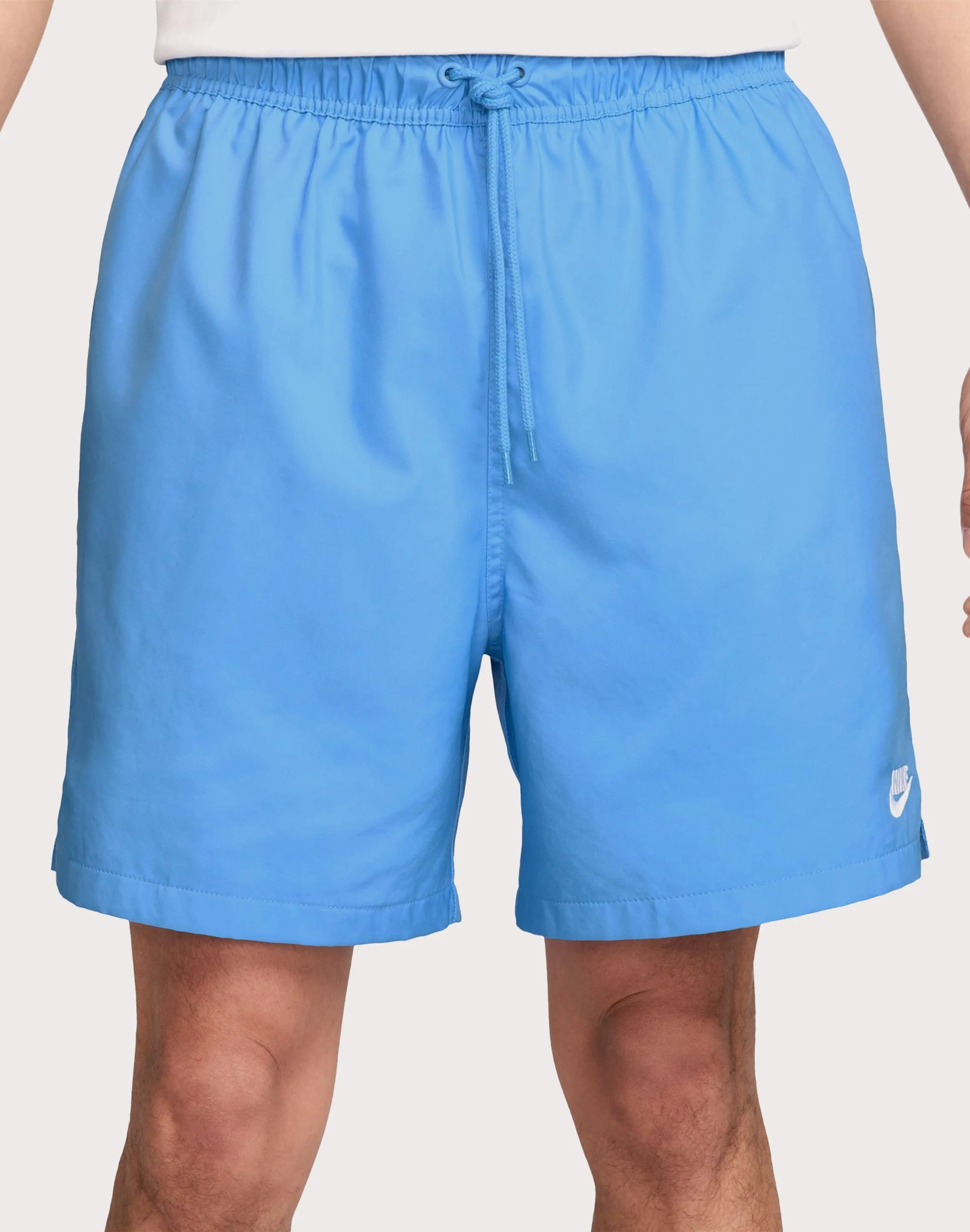 FlatlockStitching Nike Club Woven Flow Shorts