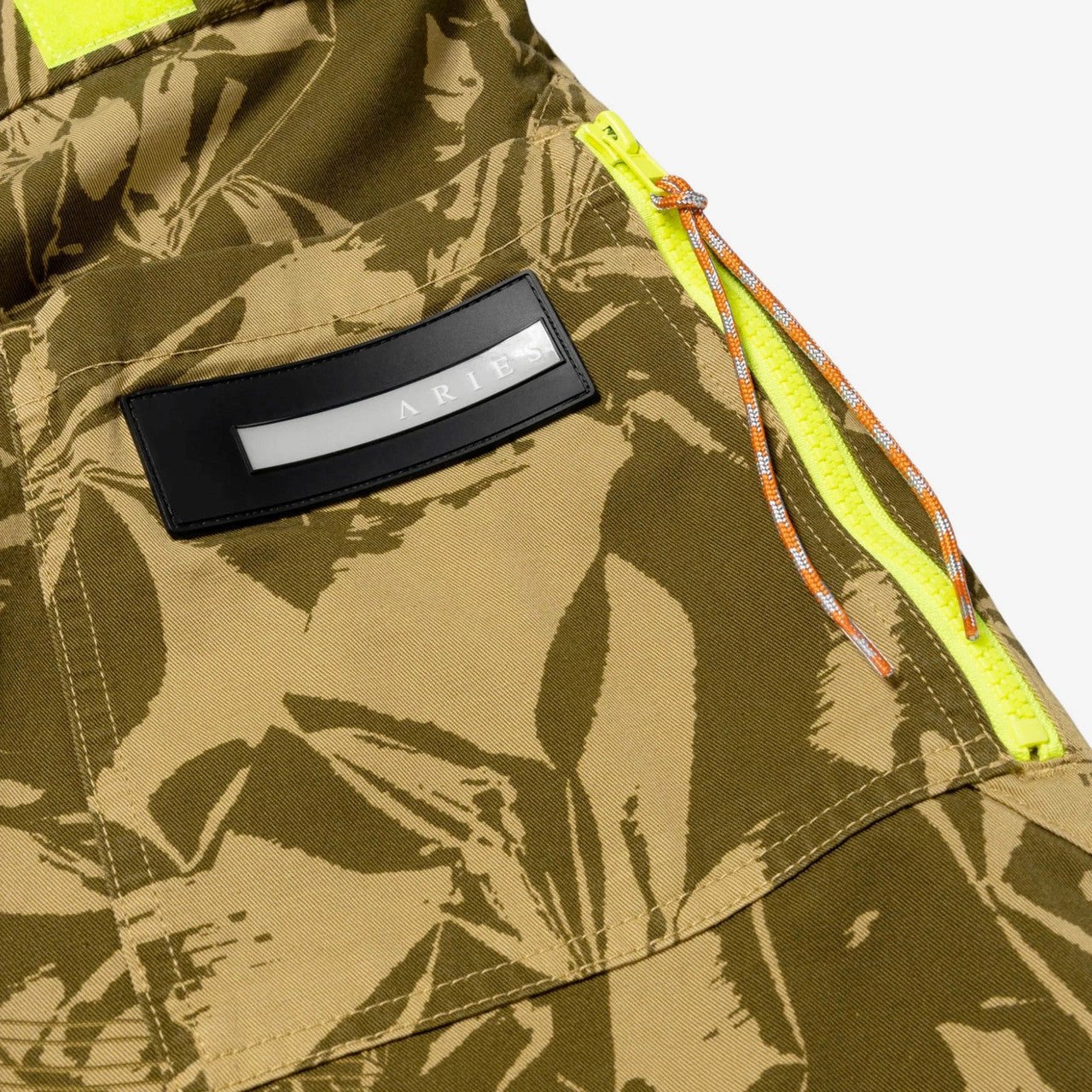 elastic waistband Wrinkle resistant fabric Crinkle Print Walking Short