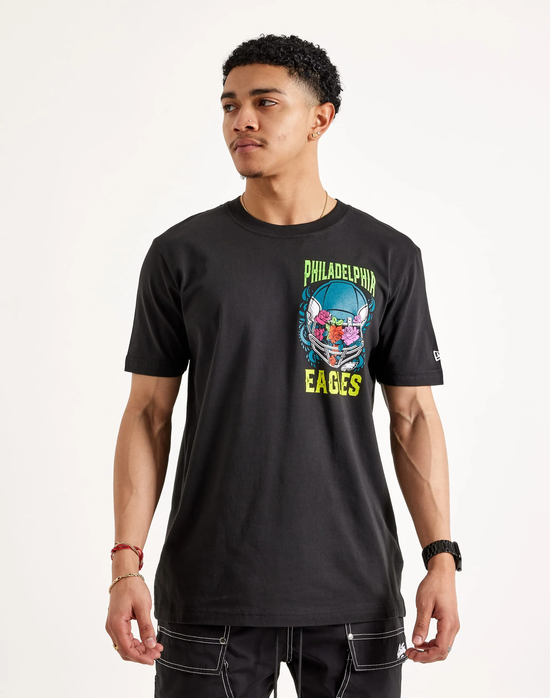 Weekend Look Model Glow New Era NFL Philadelphia Eagles Tee