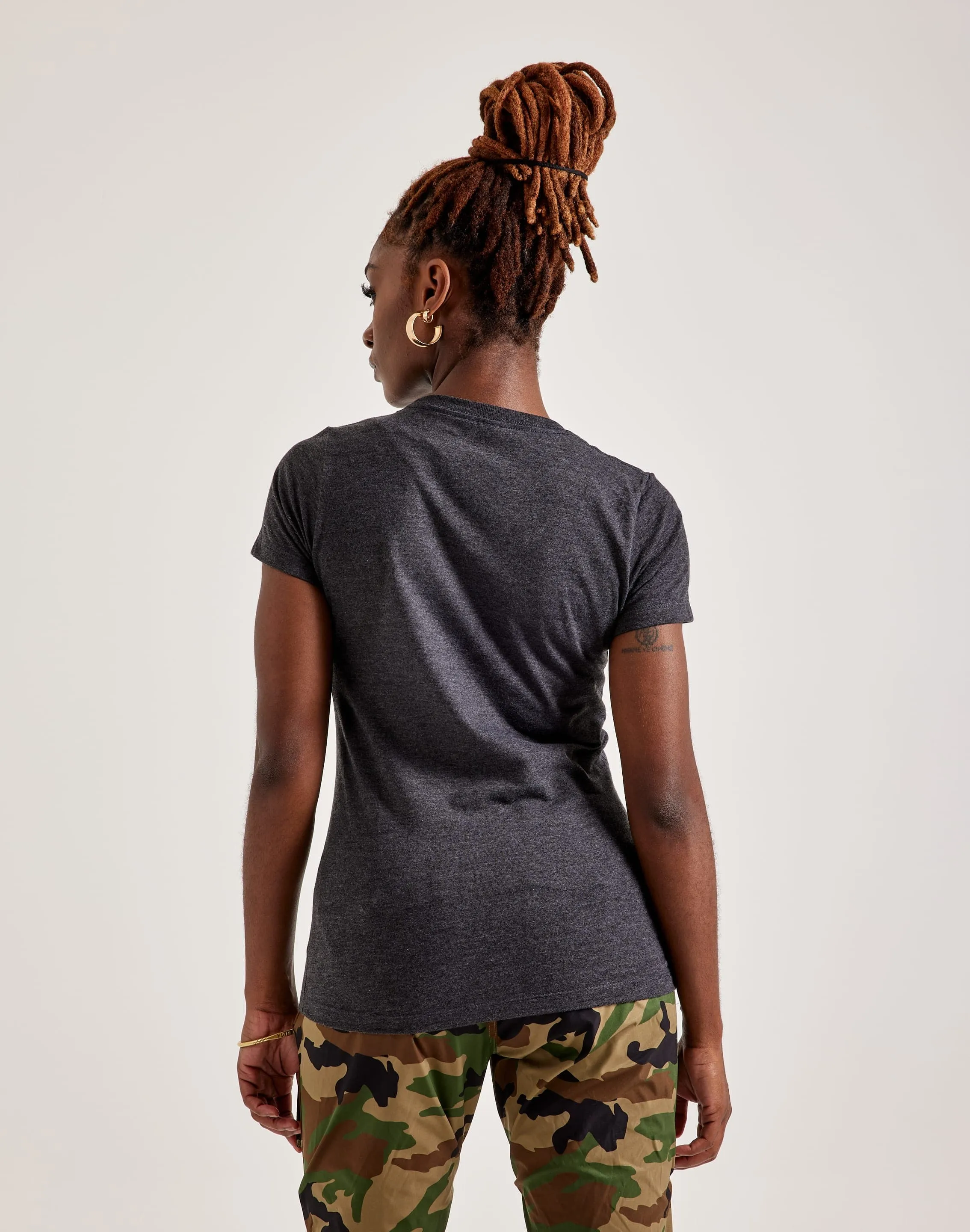 SweatWickingLining StretchFree LA Pop Art Word Art XOXO Skull Tee