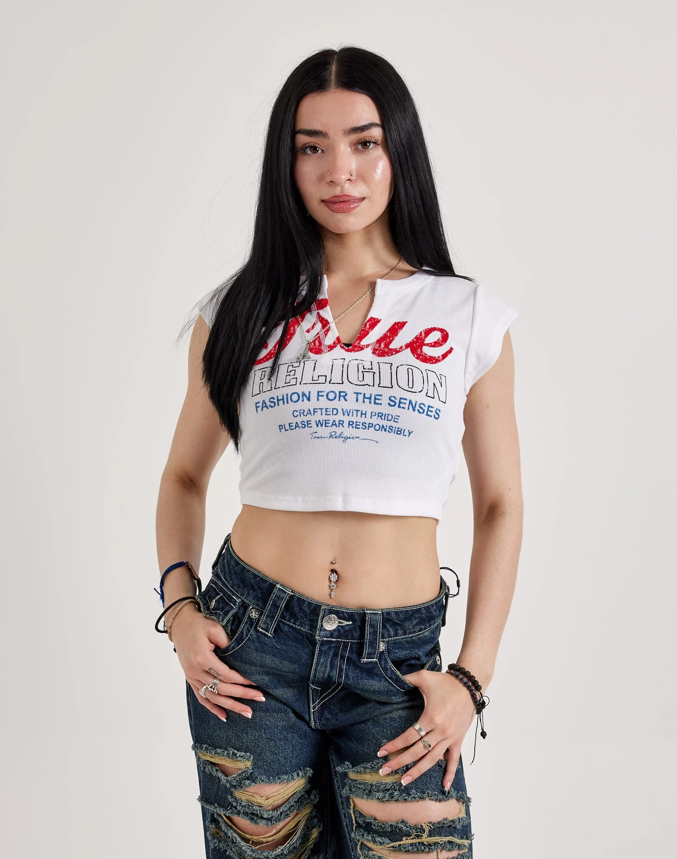 Art Core AntiFadeTechnology True Religion Retro Logo V-Notch Tee