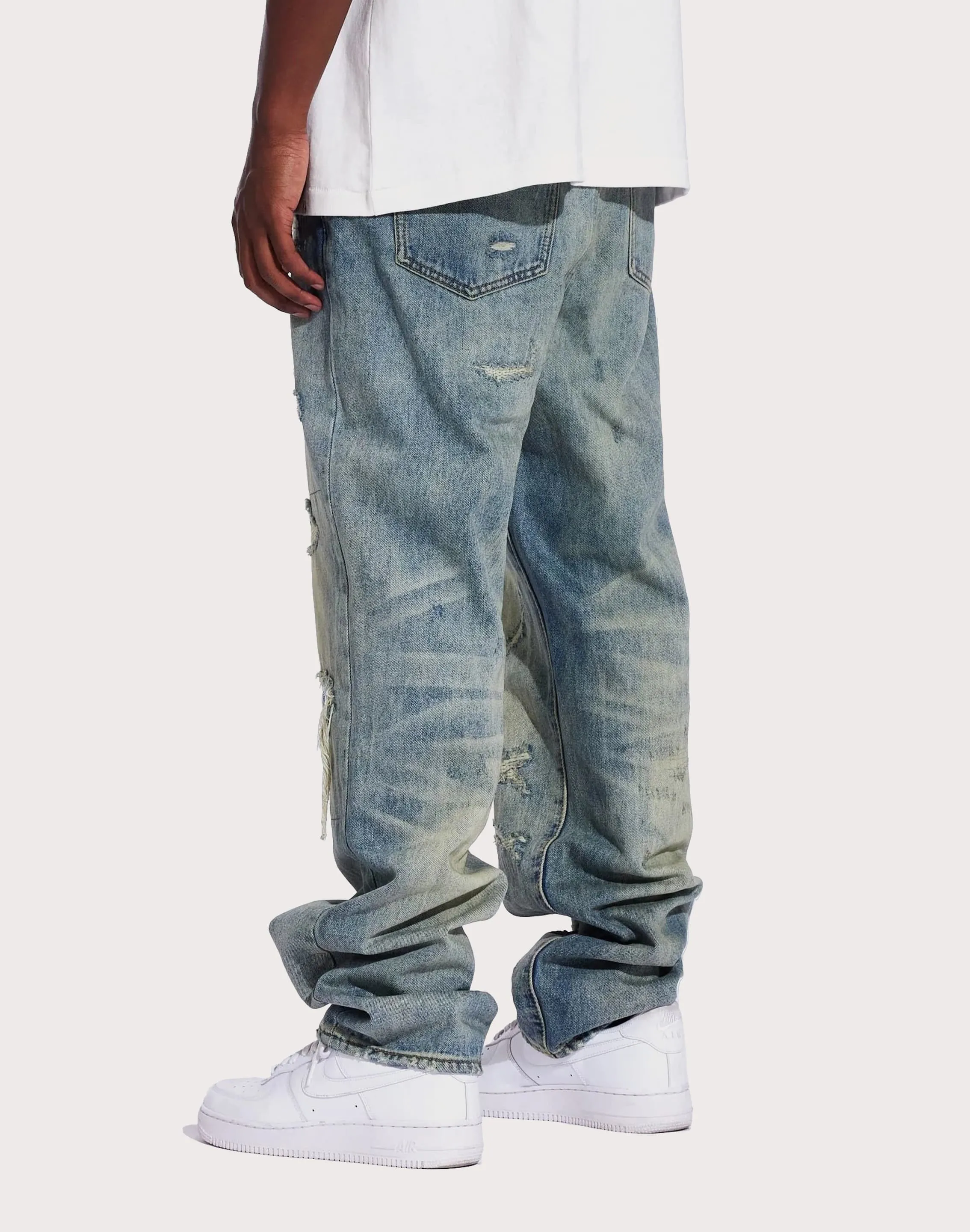 Weekend Look THE LEVERAGE Pacific Straight Fit Denim Jeans