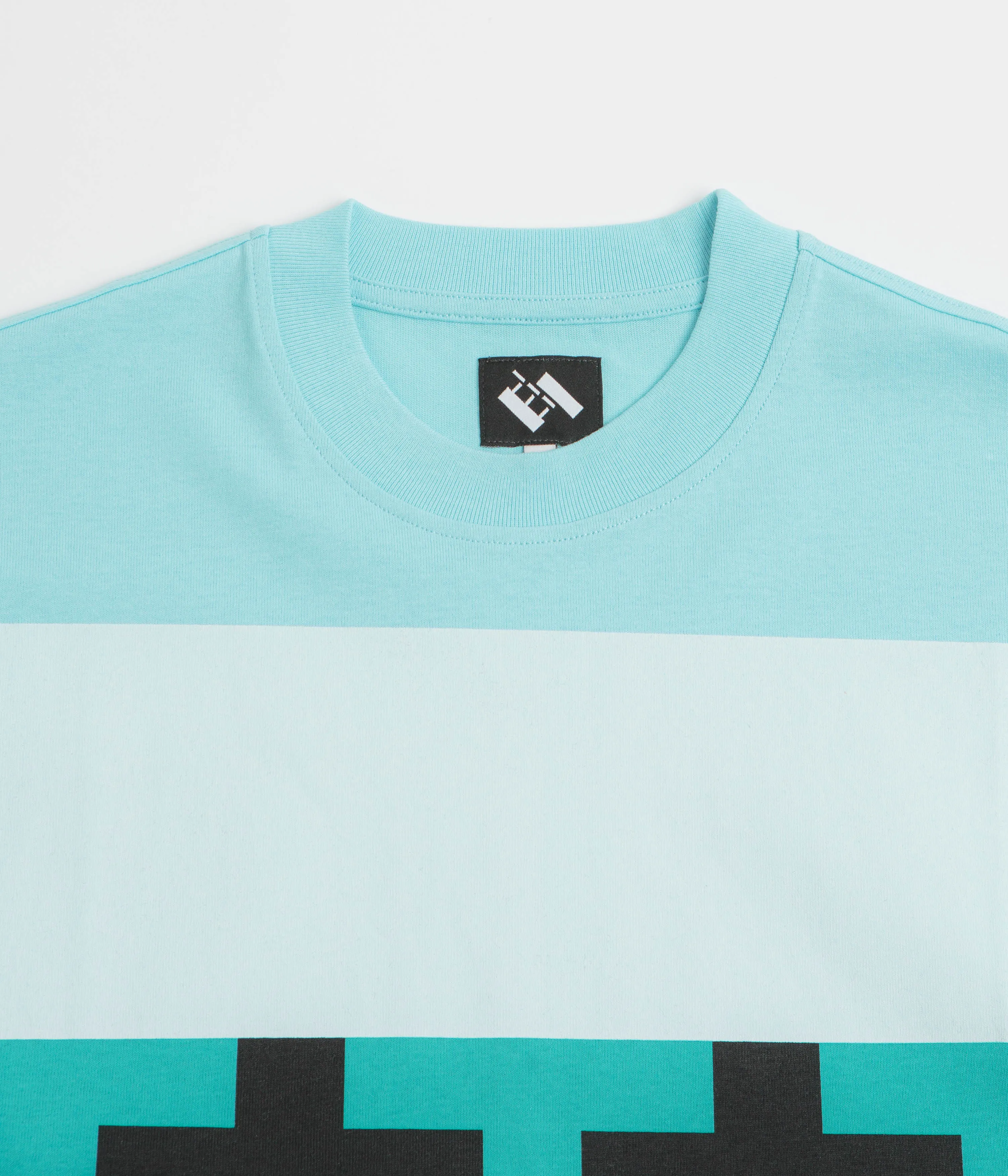 active shorts silhouette The Trilogy Tapes Block T-Shirt - Blue / Blue