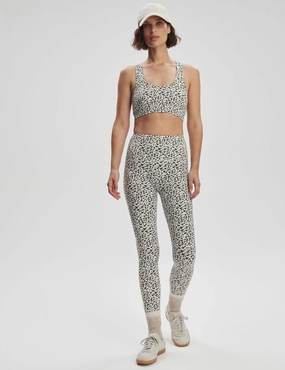 Natural Touch Loose Fit Minimalist Style The Move Set - Dipped Feather
