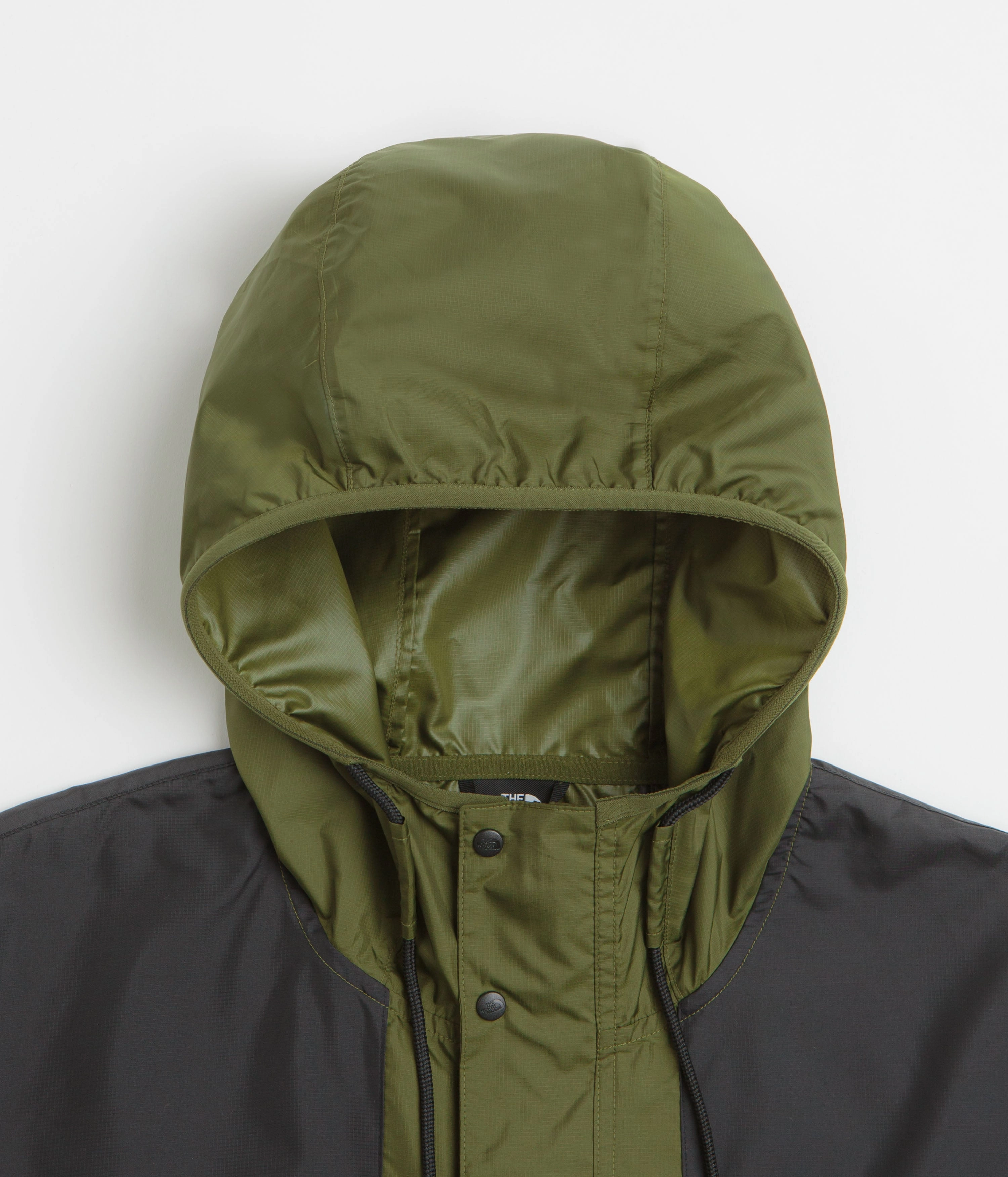 Double Layered Edging The North Face Seasonal Mountain Jacket - Woodland Green