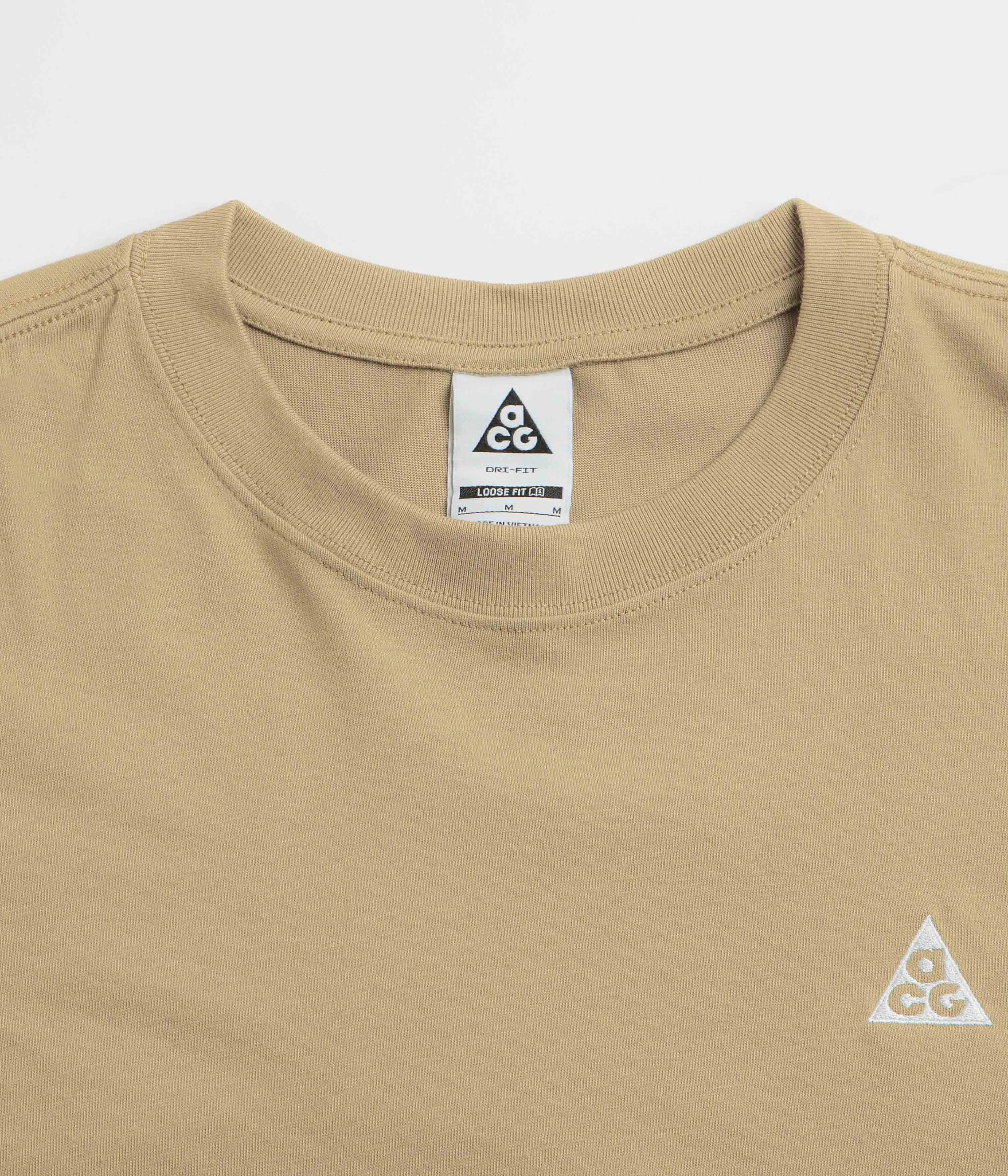 yacht venue Nike ACG Tri Logo T-Shirt - Parachute Beige