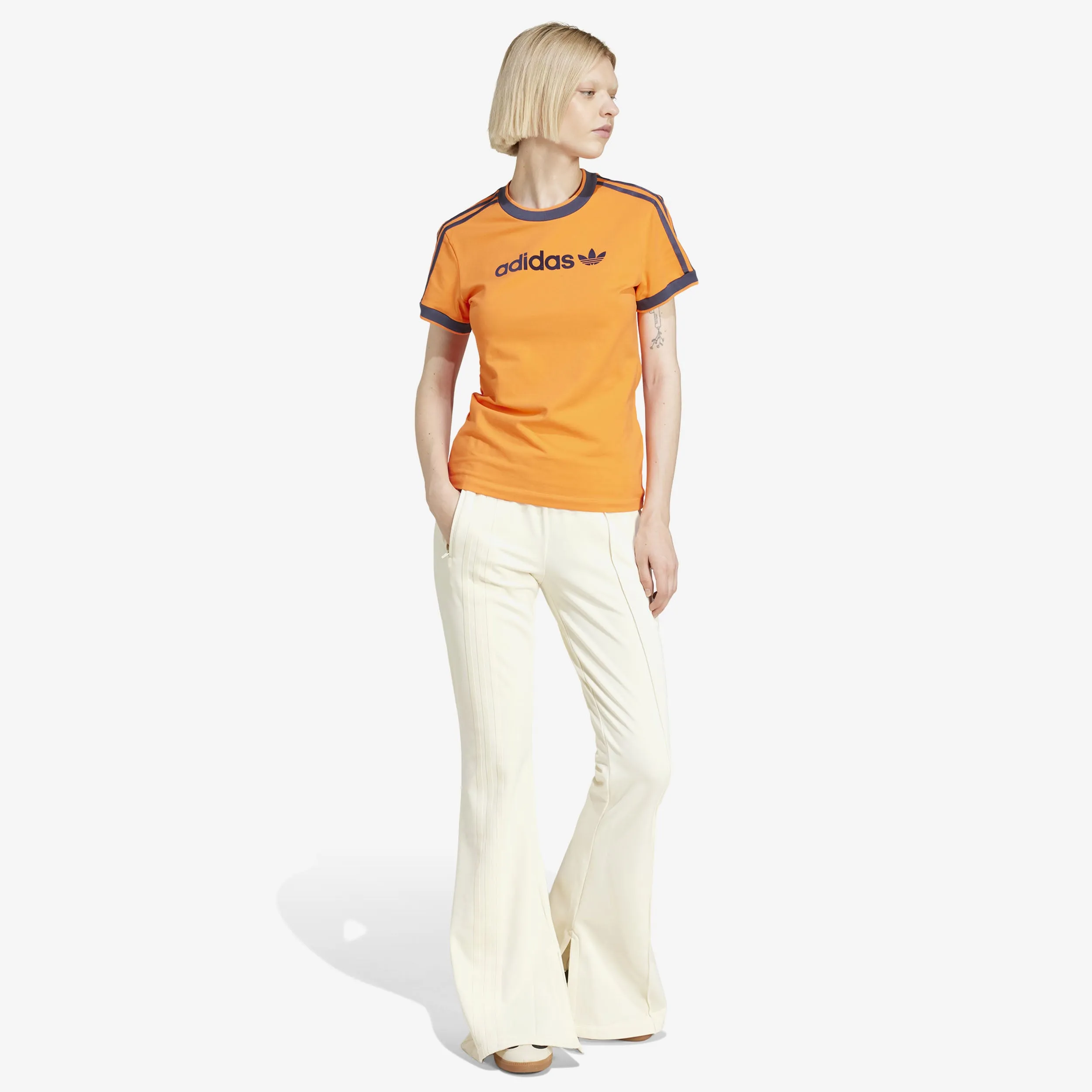 Wmns Linear Logo 3 Stripes Tee sleeve length
