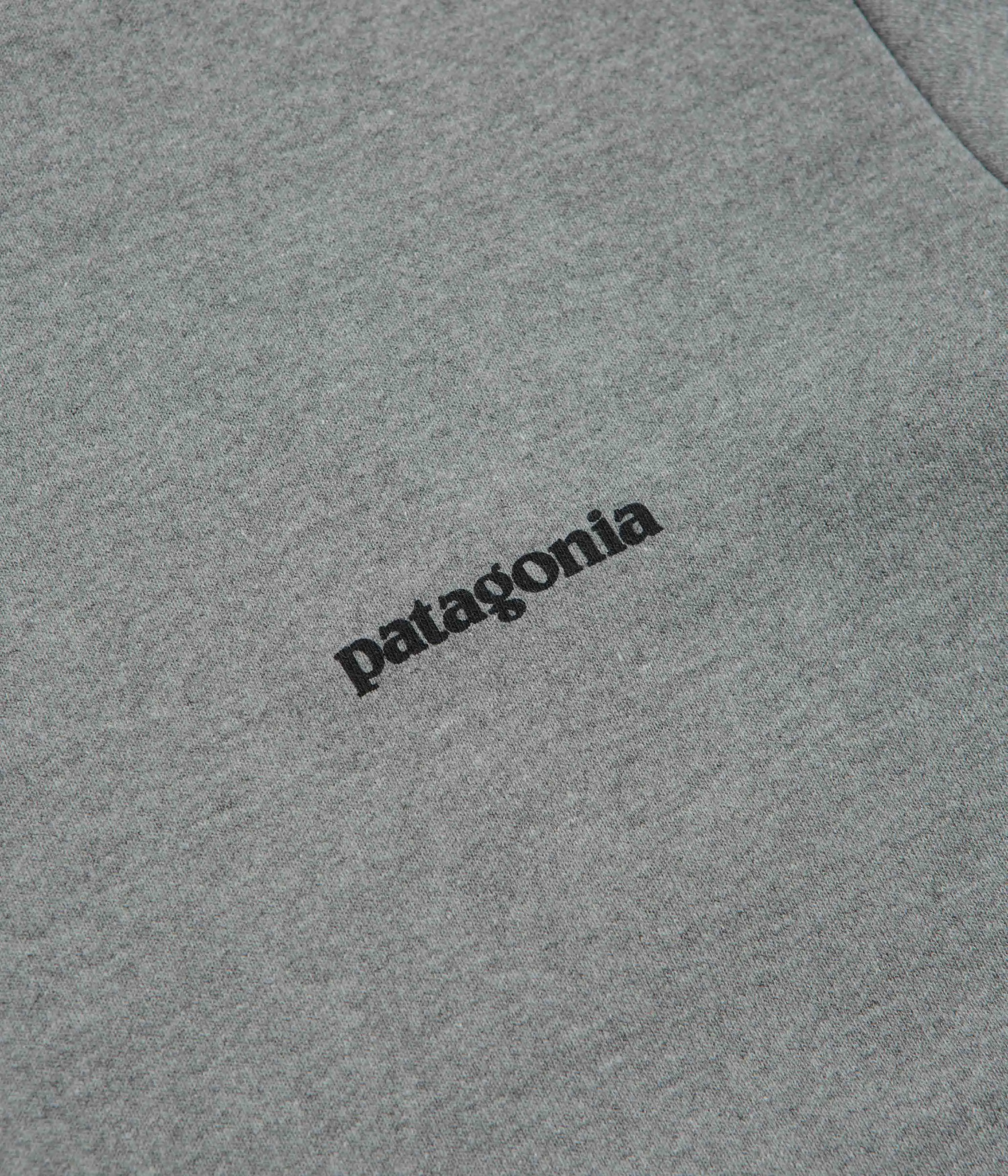 Patagonia Fitz Roy Icon Uprisal Crewneck Sweatshirt - Gravel Heather Tassel accents goes with skirts