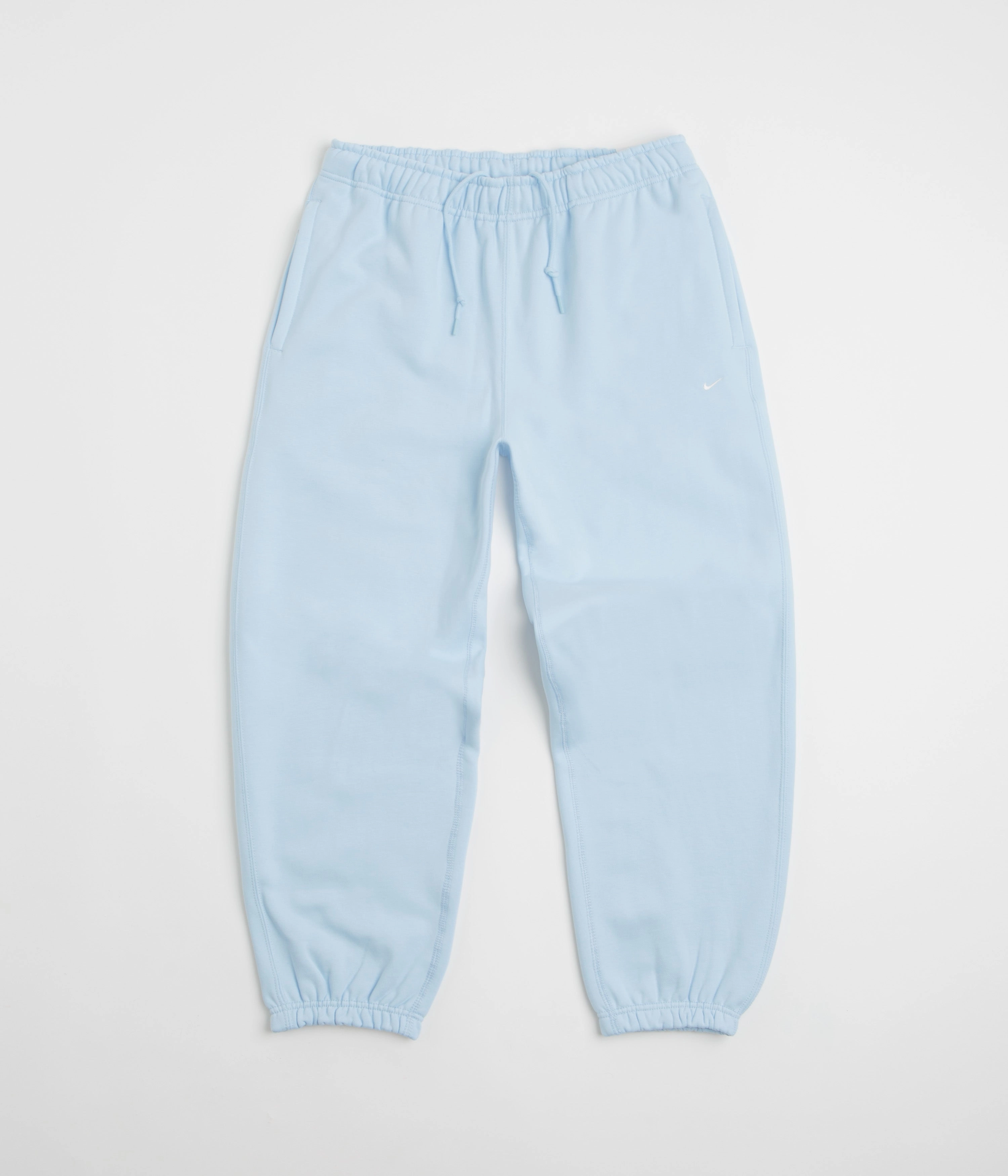 On The Go Seasonal Basic Nike Solo Swoosh Cuffed Sweatpants - Celestine Blue / Celestine Blue / White