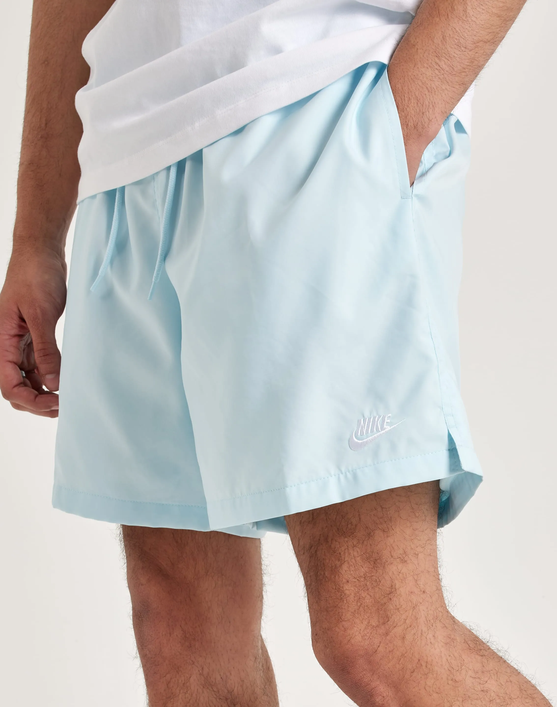 Nike Club Woven Flow Shorts Vegan Mood