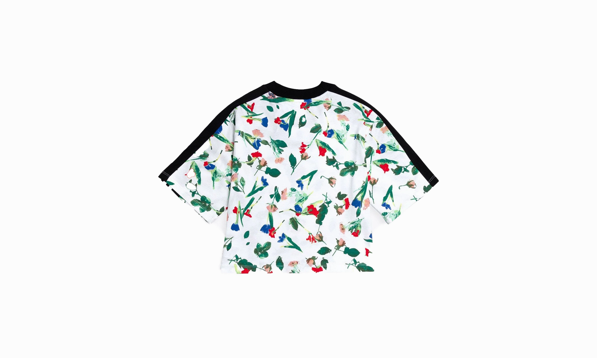 Elite Vibe Elegant Glow Cropped Allover Print Tee