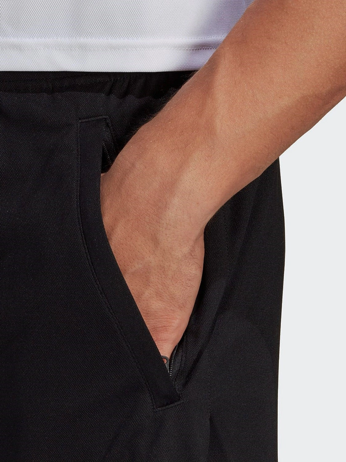 Train Essentials Logo Training Shorts Tight Fit