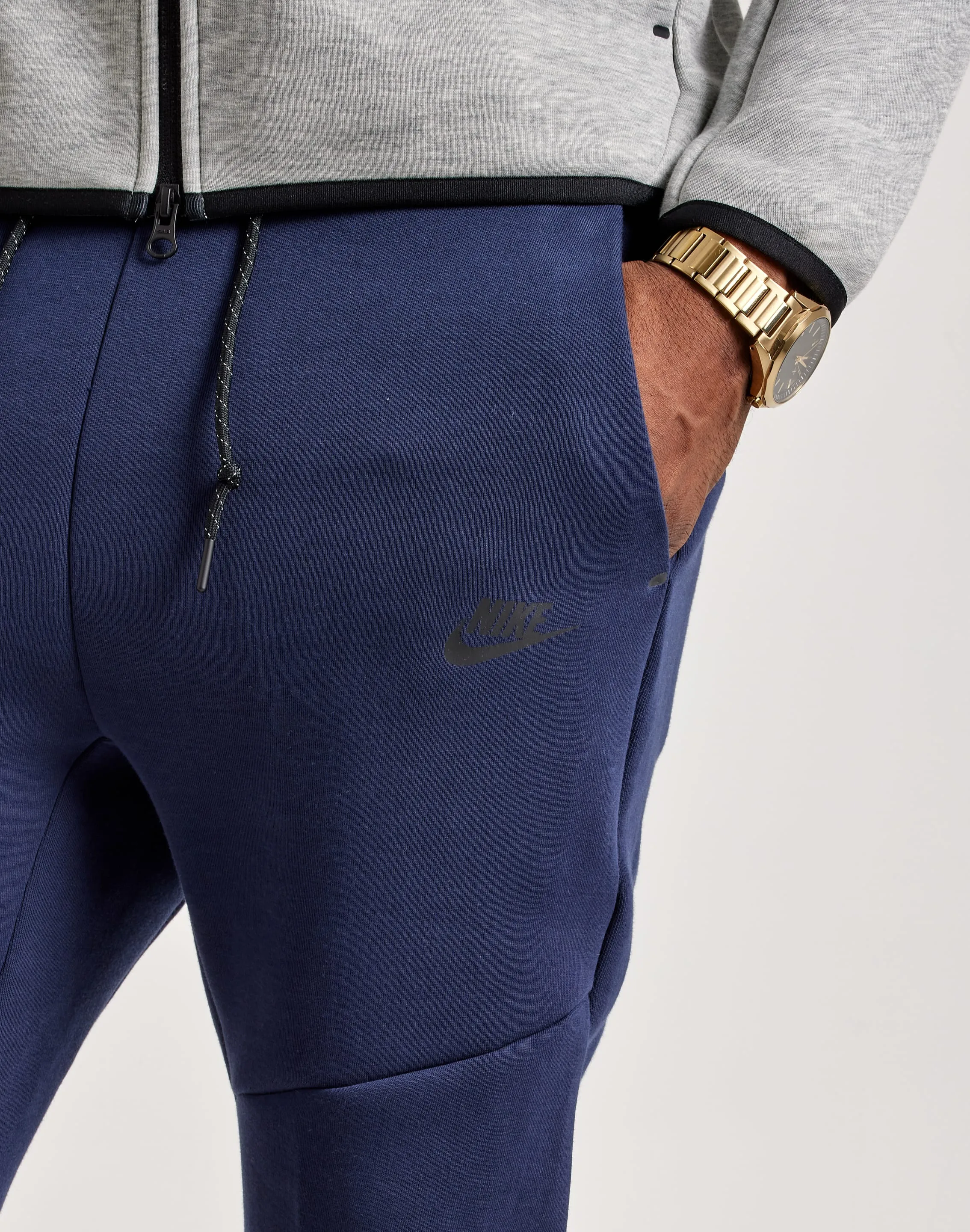 Nike Tech Fleece Joggers MoistureWicking Technology UV Protection