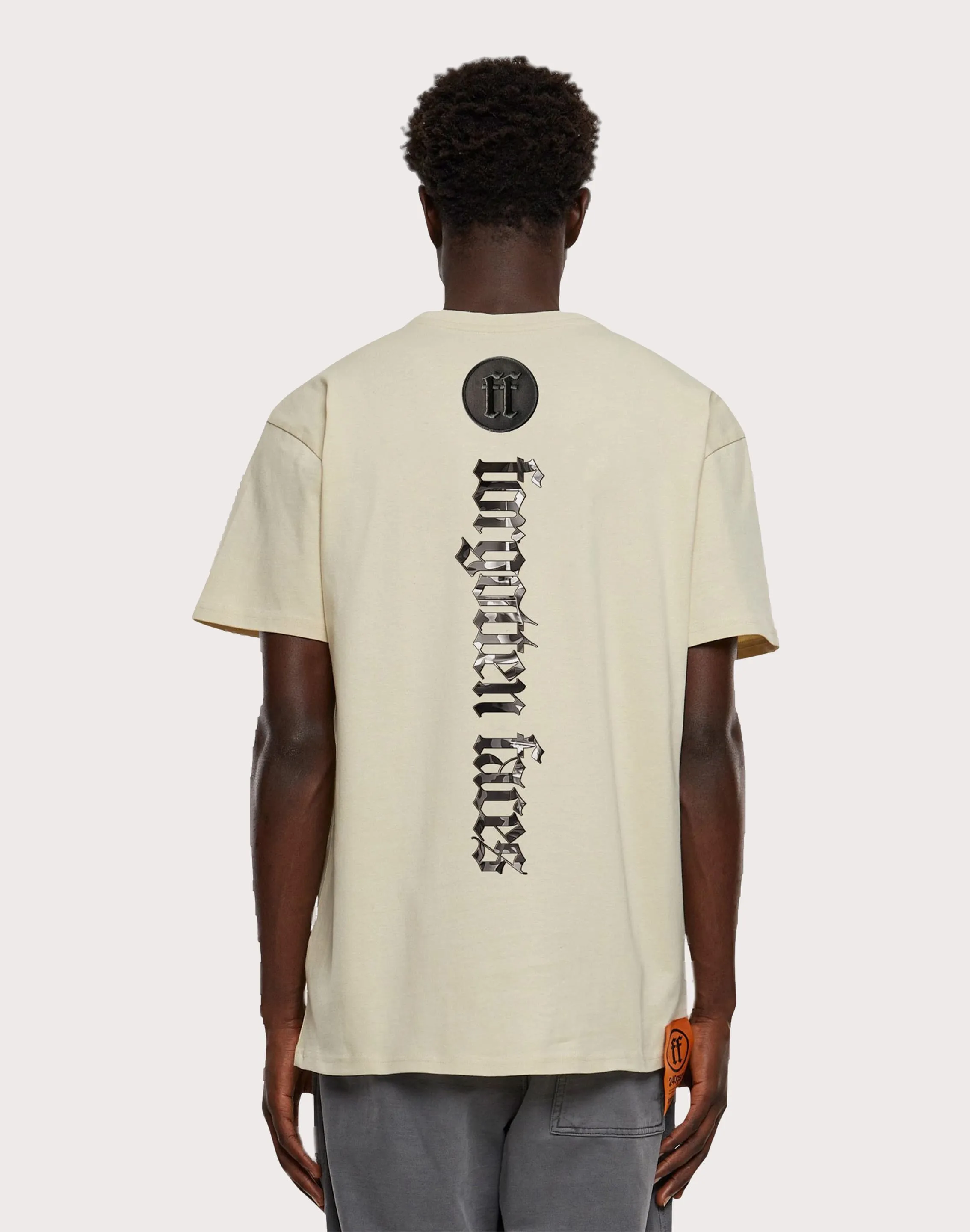 URBAN CLASSICS Forgotten Faces Forgotten Sand Tee BiasCut Trims Zen Glow