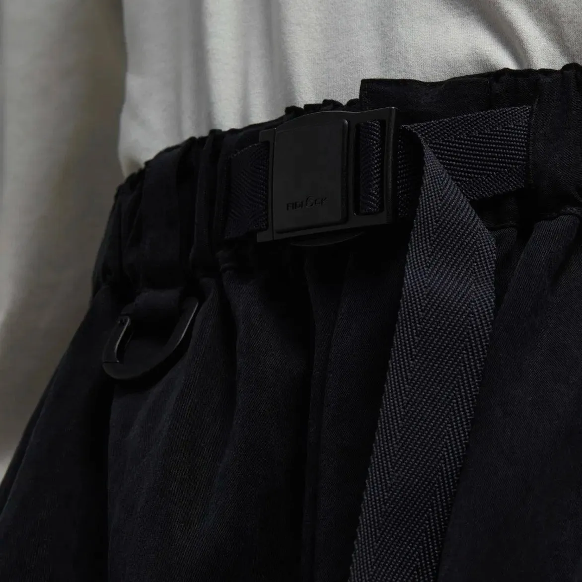 Chic Fit Soft Flow UTILITY CARGO PANTS - BLACK