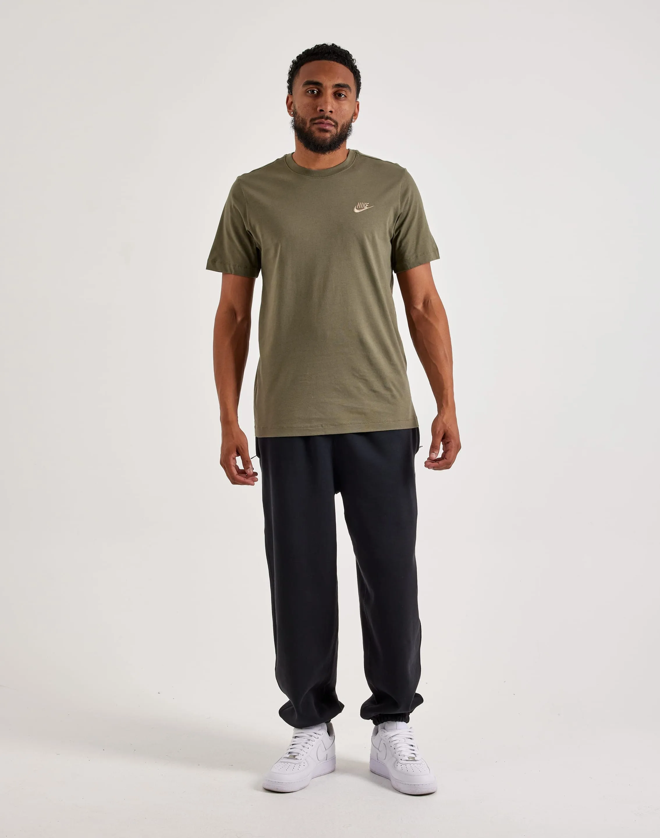 Street Icon StaticFree Material Nike Club Tee