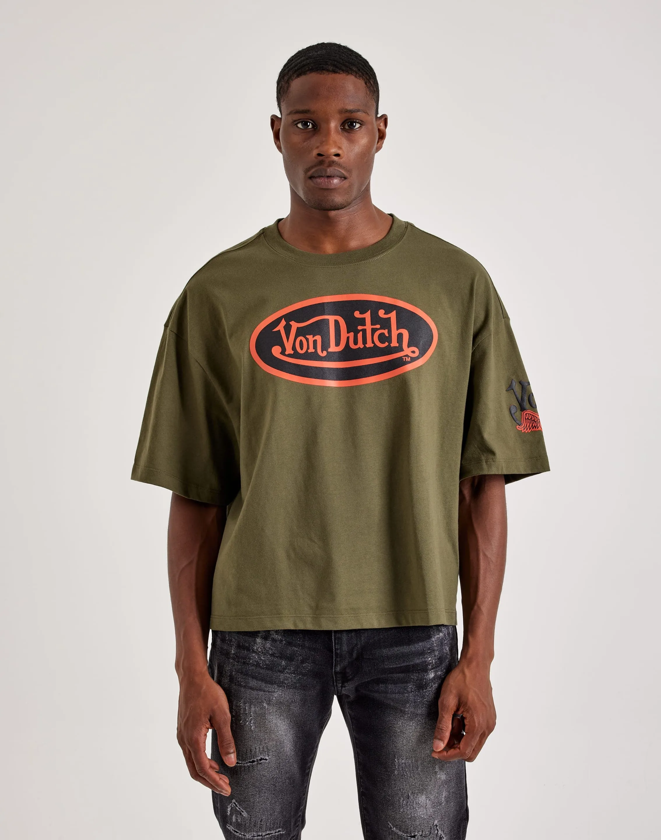 Von Dutch Classic Patch Tee Cool Edge Scandi Clean