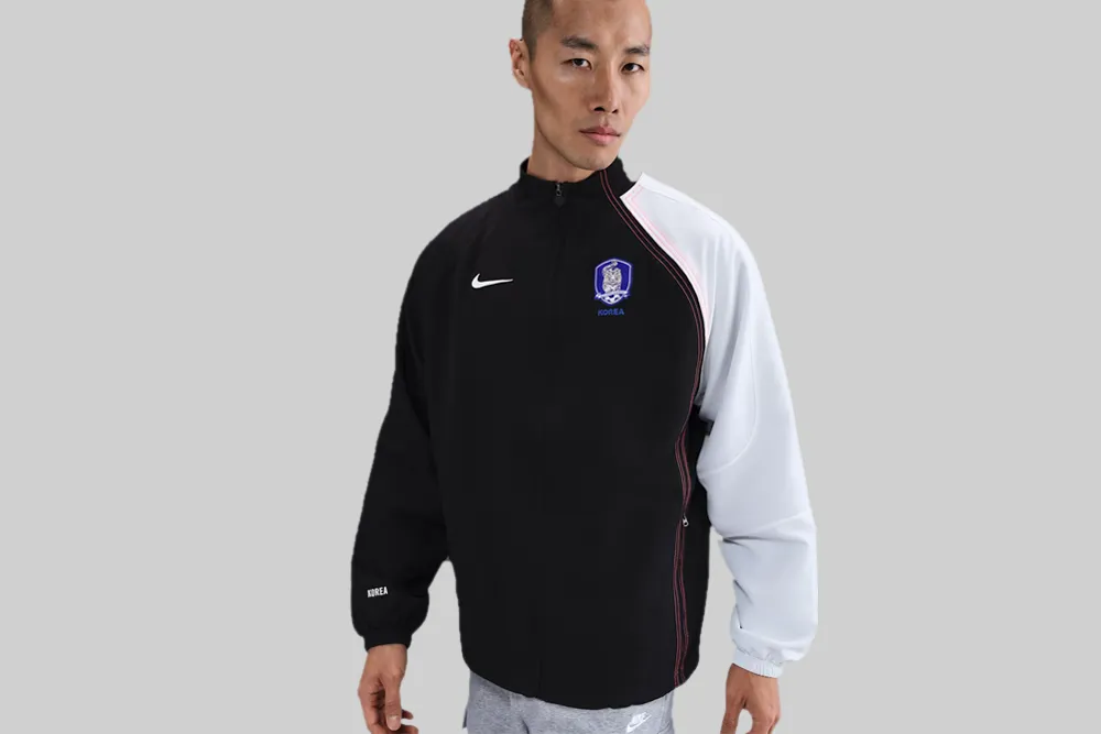 SubtleTexture NonFadeFinish Nike South Korea 2004 Total 90 Reissue Jacket