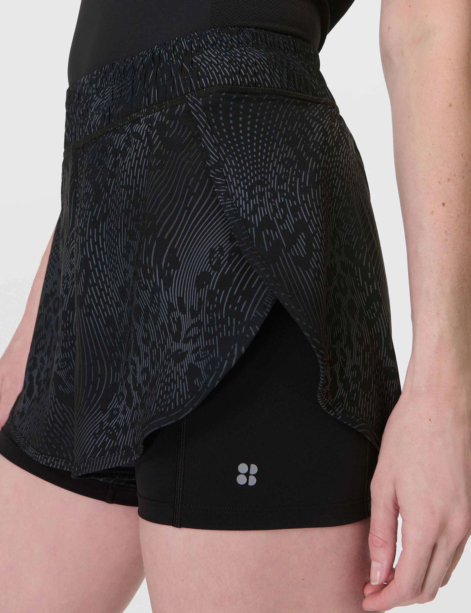 Baby shower gift Get Set 2-in-1 Multi-Train Shorts - Grey Hybrid Leopard Print