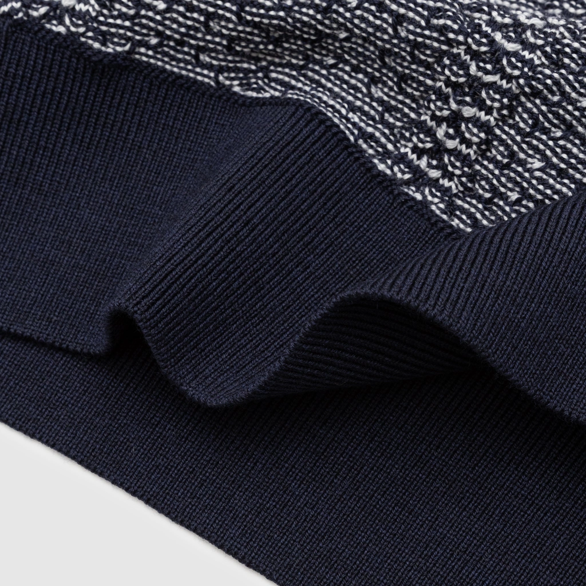 WAVE KNITTED CREW NECK