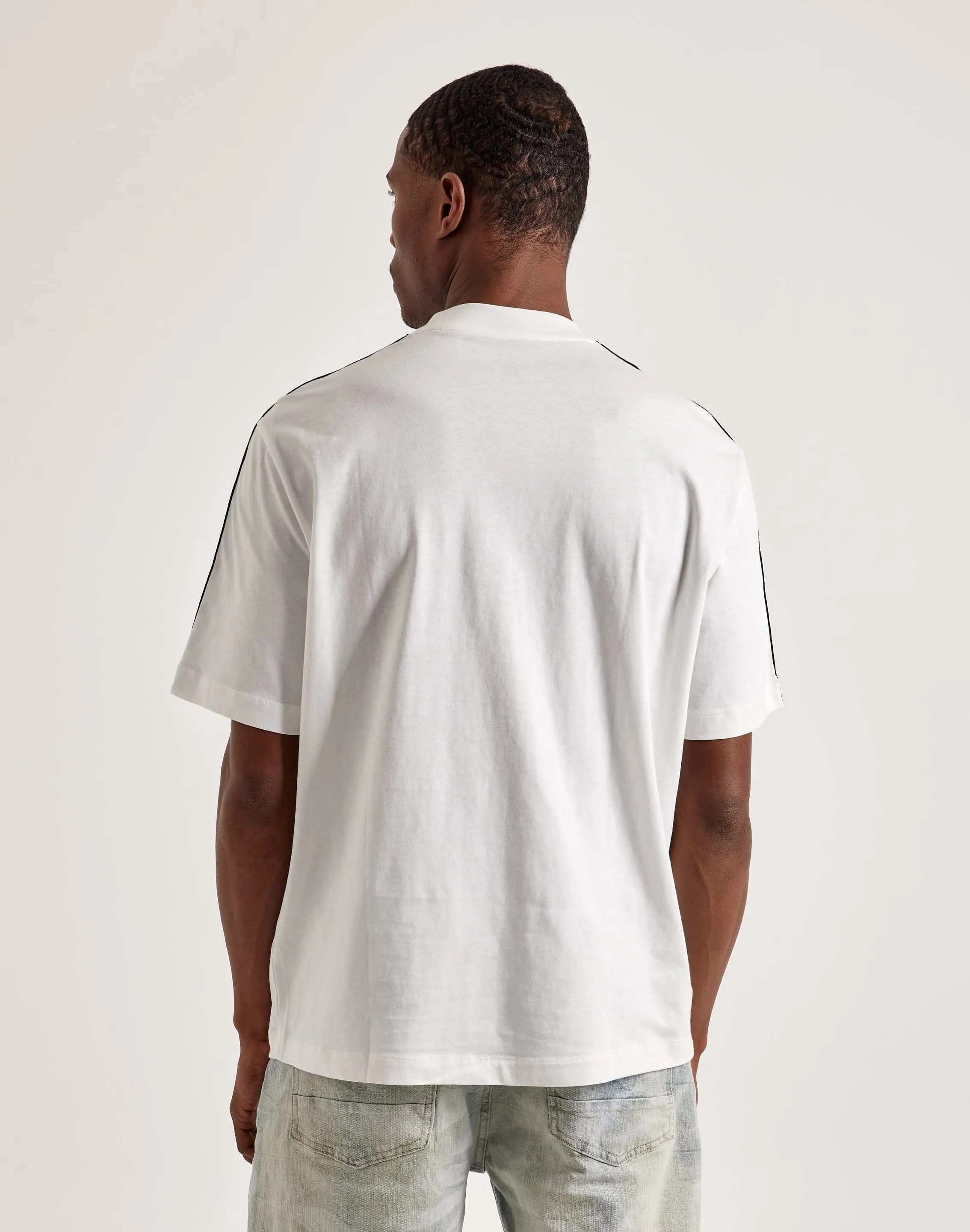 Airflow Vents Smart Glow Armani Exchange Logo Tape Tee