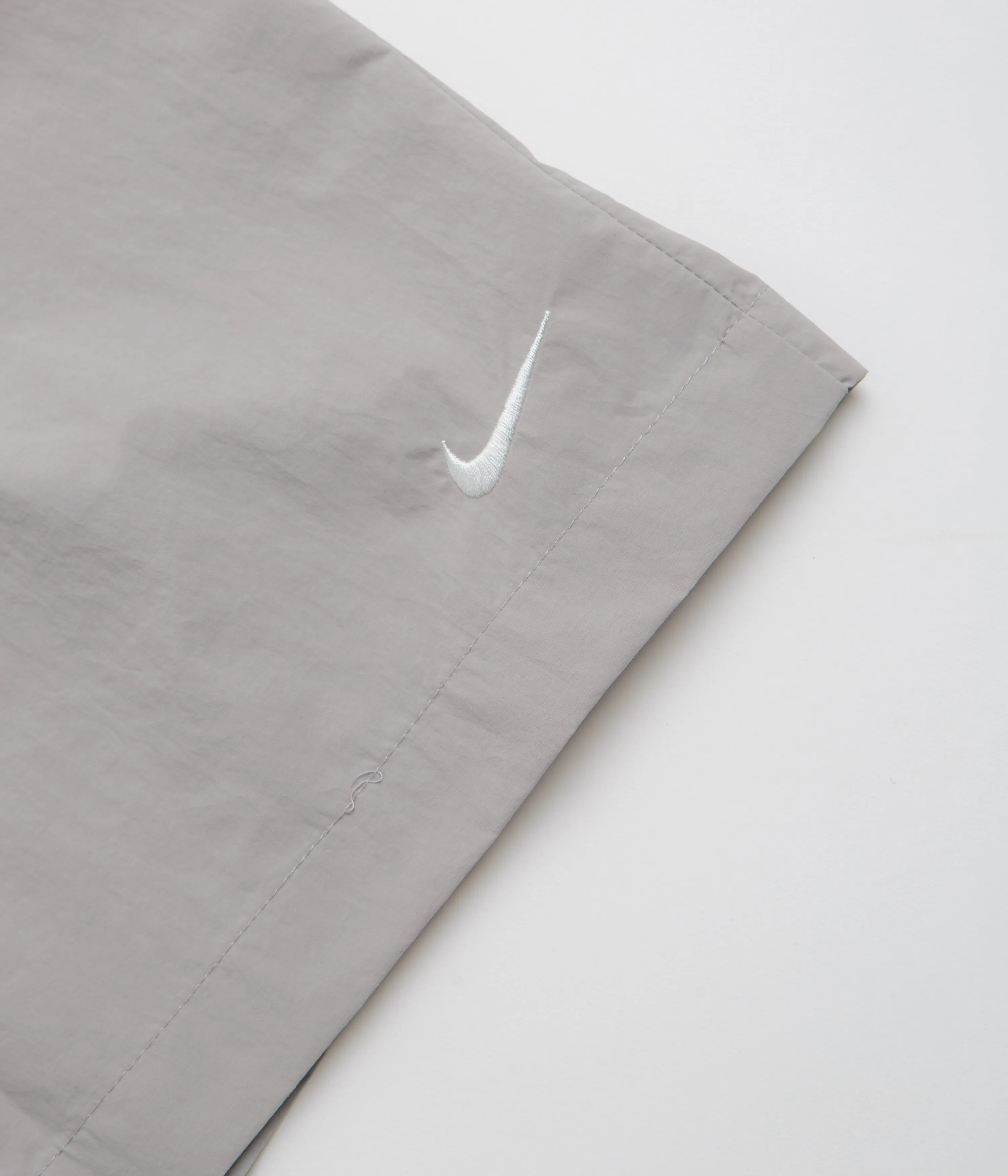 Nike ACG Orb Weaver Short Sleeve Shirt - College Grey / Football Grey / Summit White Striped Pattern Functional Fashion