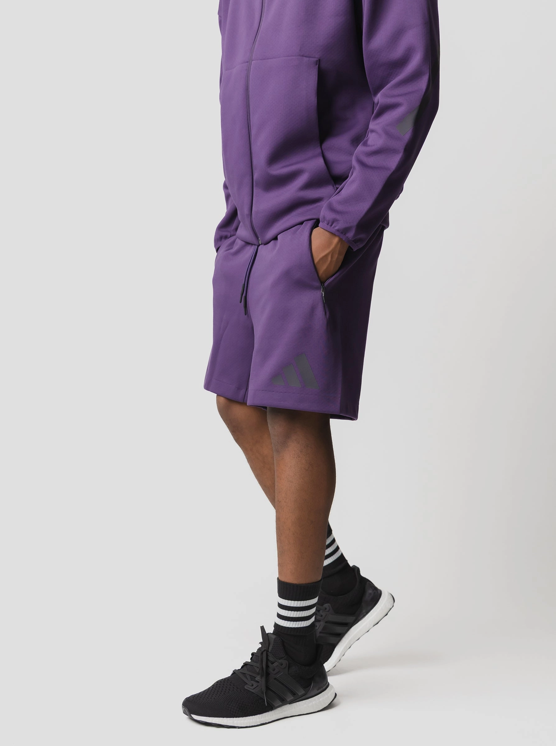 Z.N.E. Shorts Go Casual
